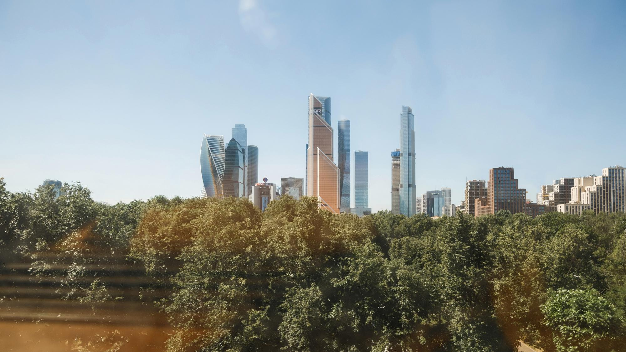 MERCEDES-BENZ FINANCE. Feelmedia production