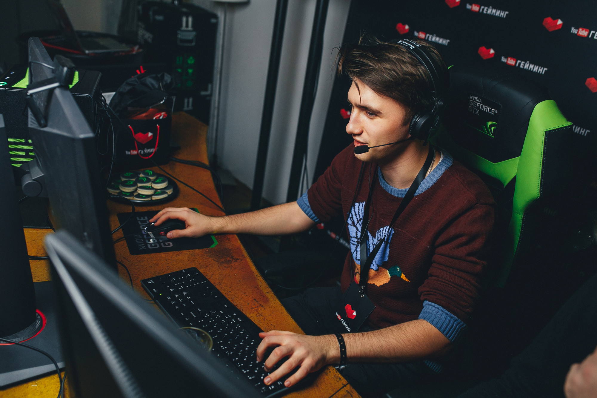 YOUTUBE. Feelmedia production