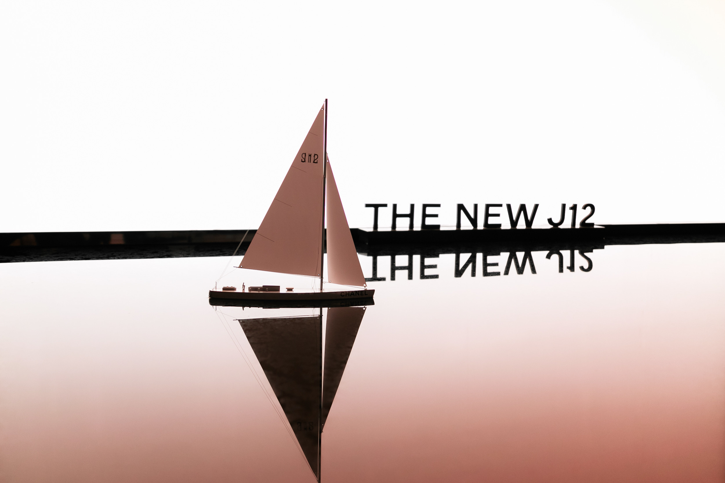 Chanel j12. Feelmedia production