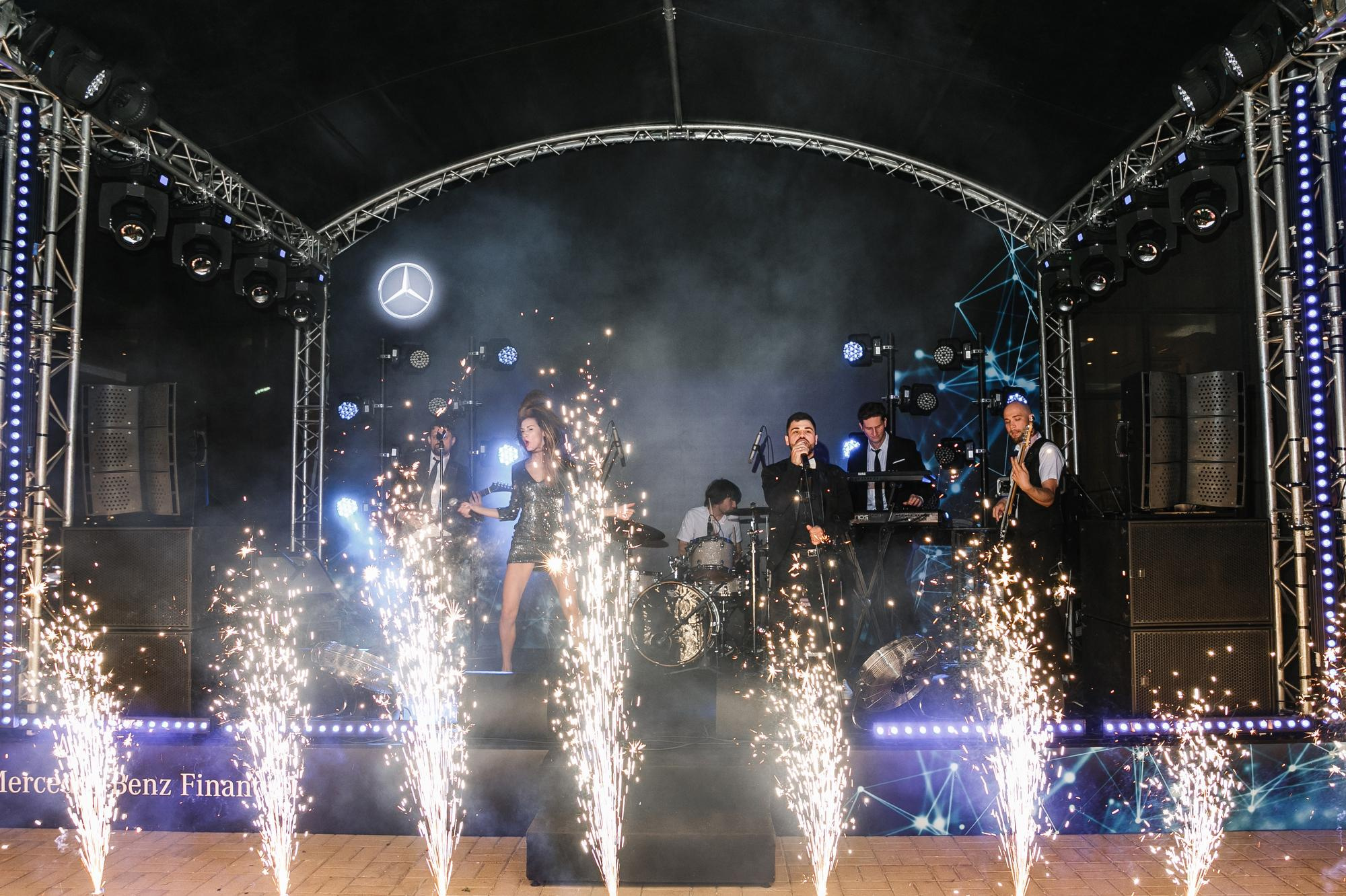 MERCEDES-BENZ FINANCE. Feelmedia production