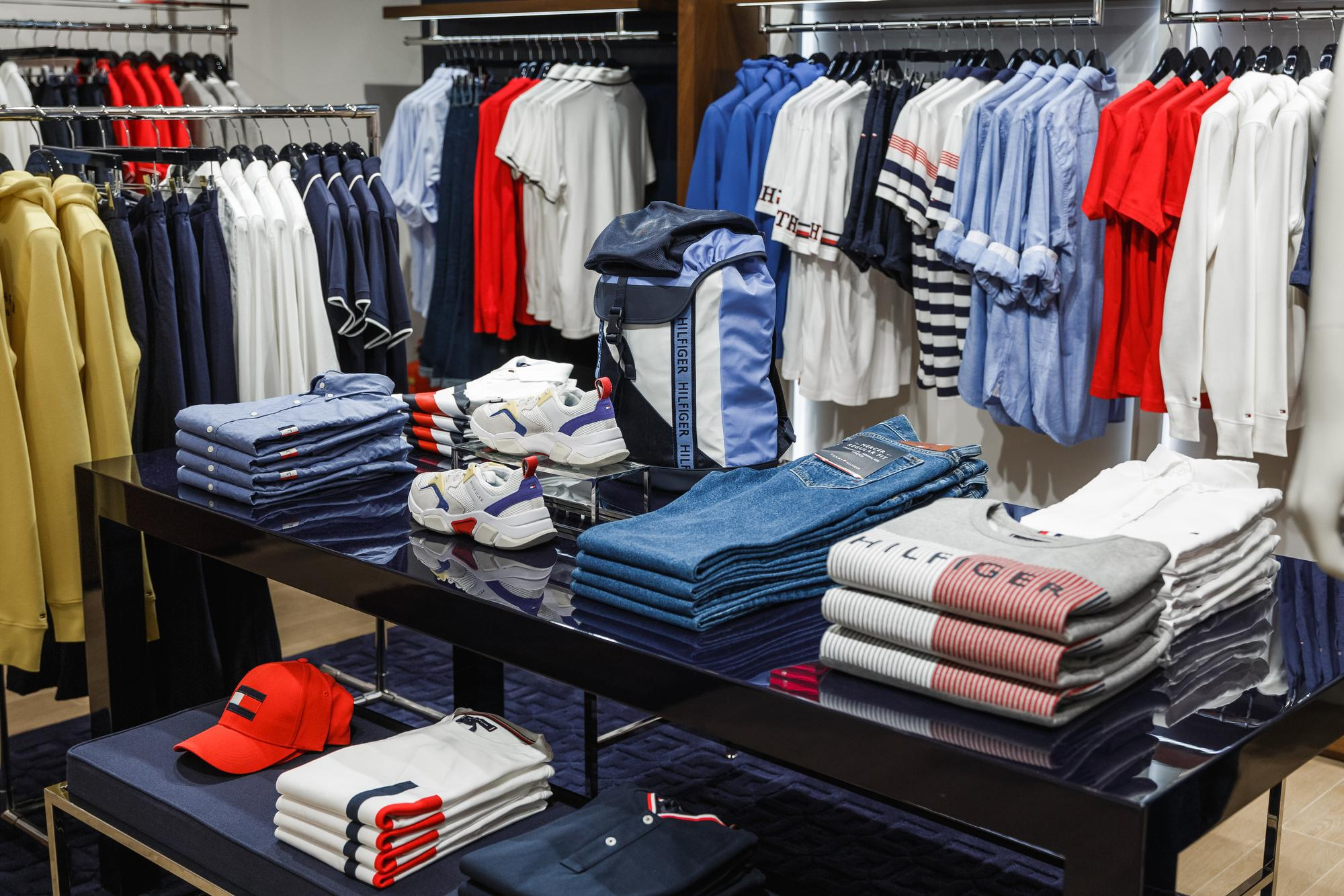 Tommy Hilfiger Atrium. Feelmedia production