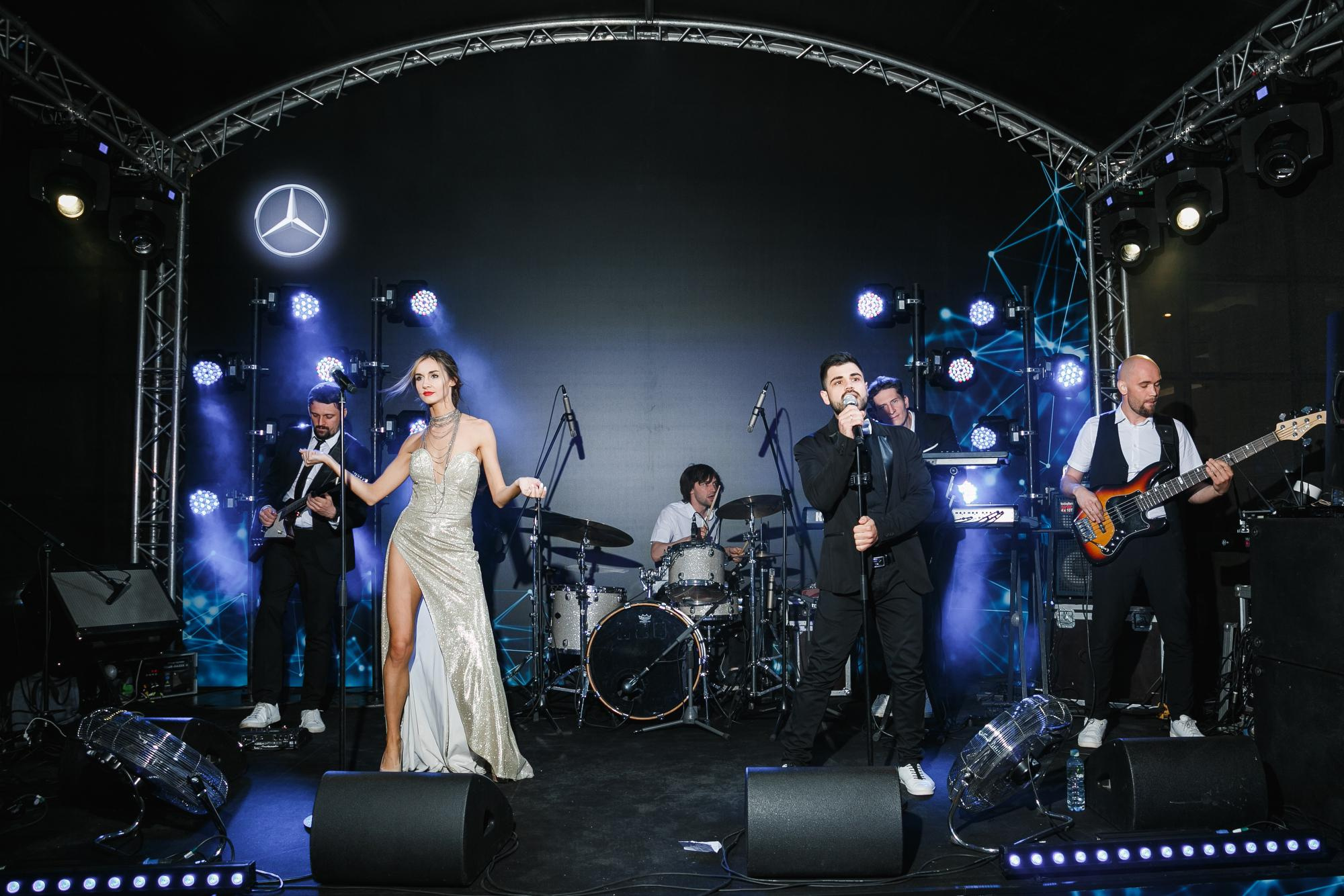 MERCEDES-BENZ FINANCE. Feelmedia production