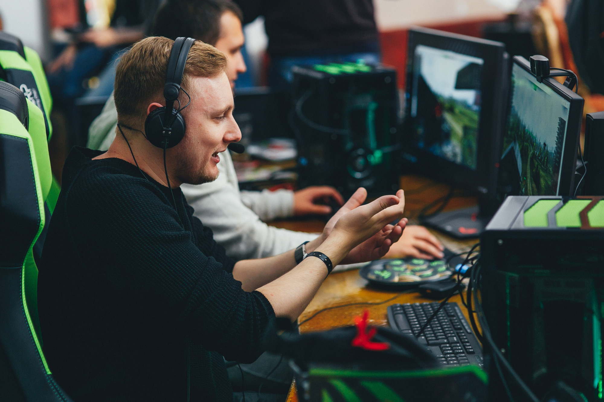 YOUTUBE. Feelmedia production