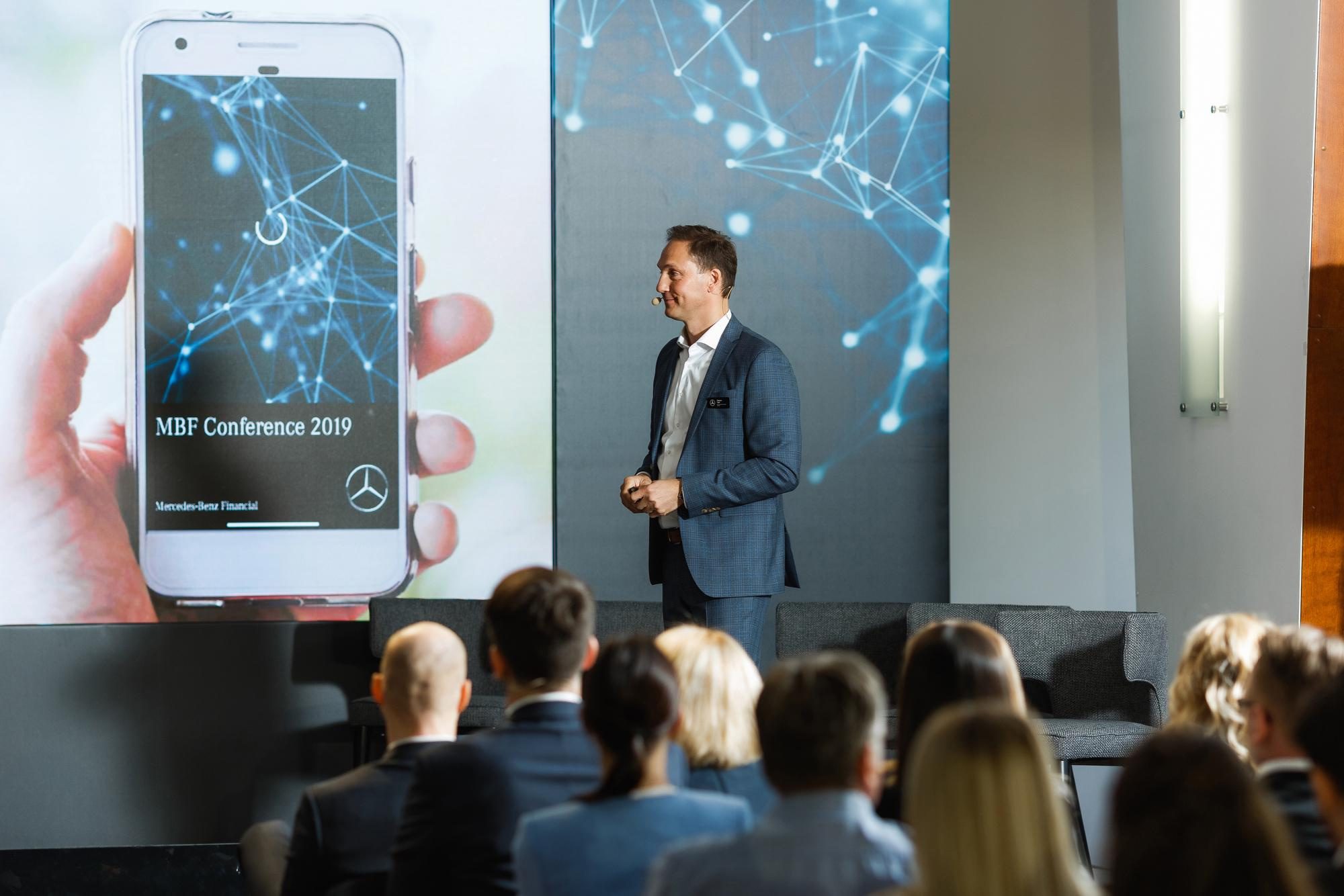 MERCEDES-BENZ FINANCE. Feelmedia production