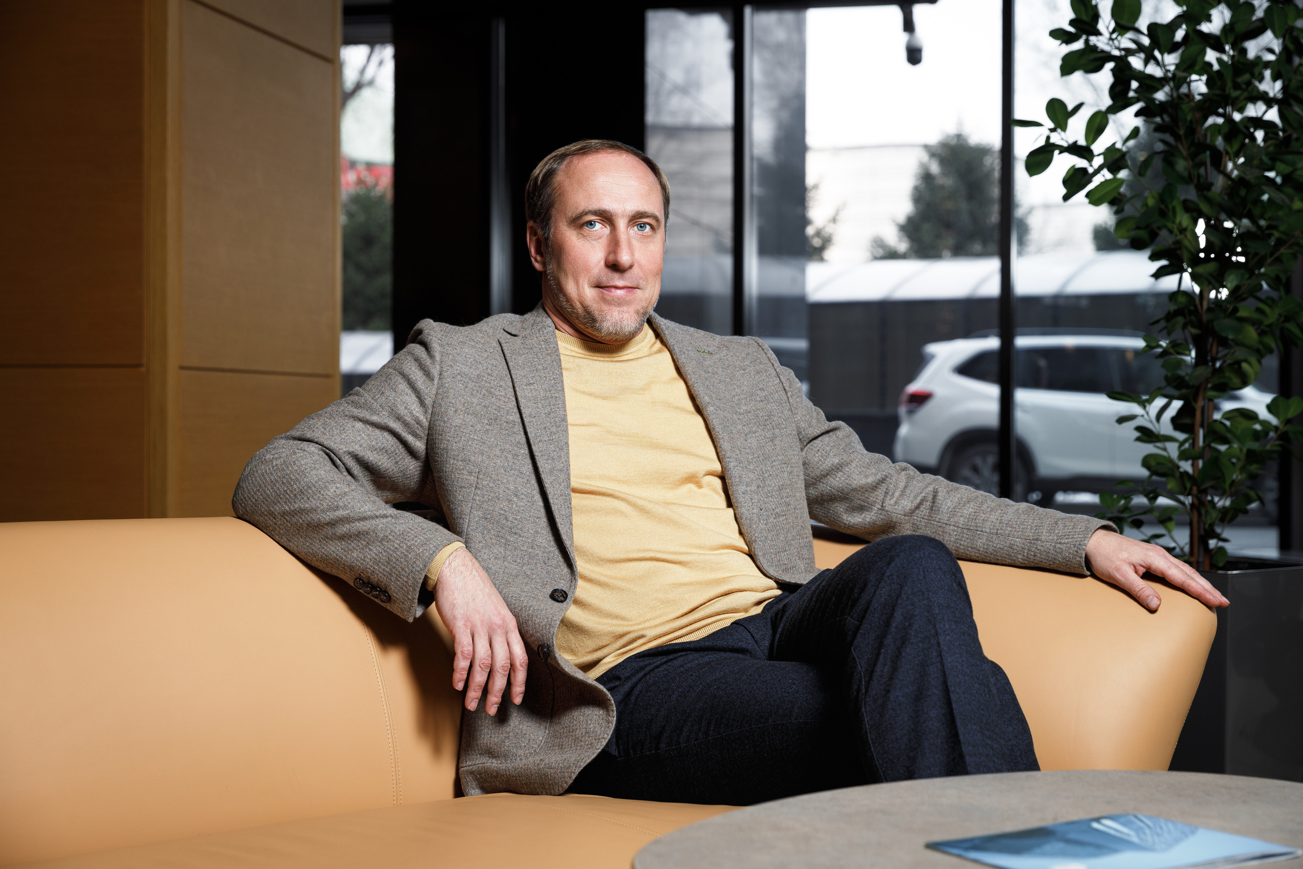 Forbes. Feelmedia production