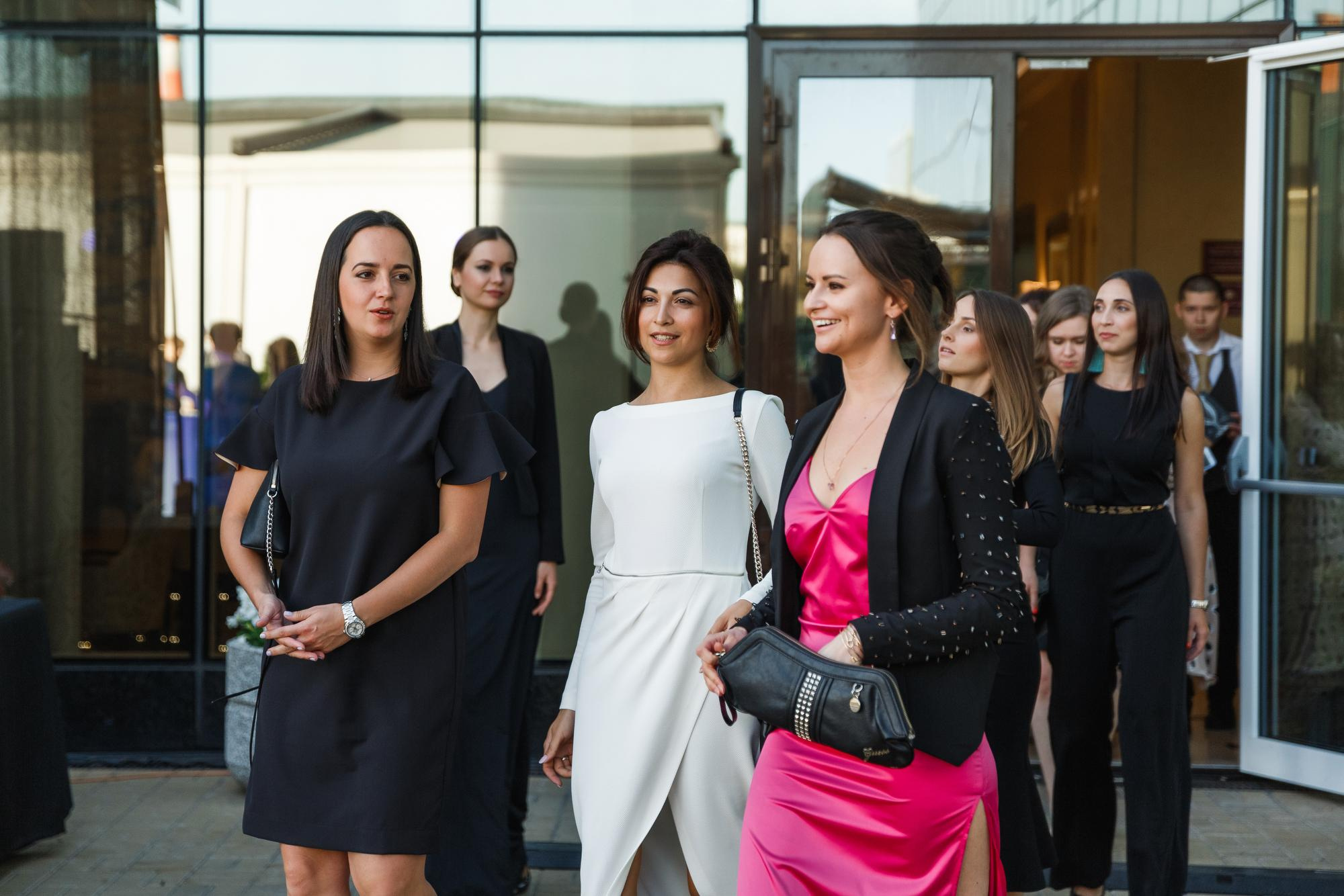 MERCEDES-BENZ FINANCE. Feelmedia production