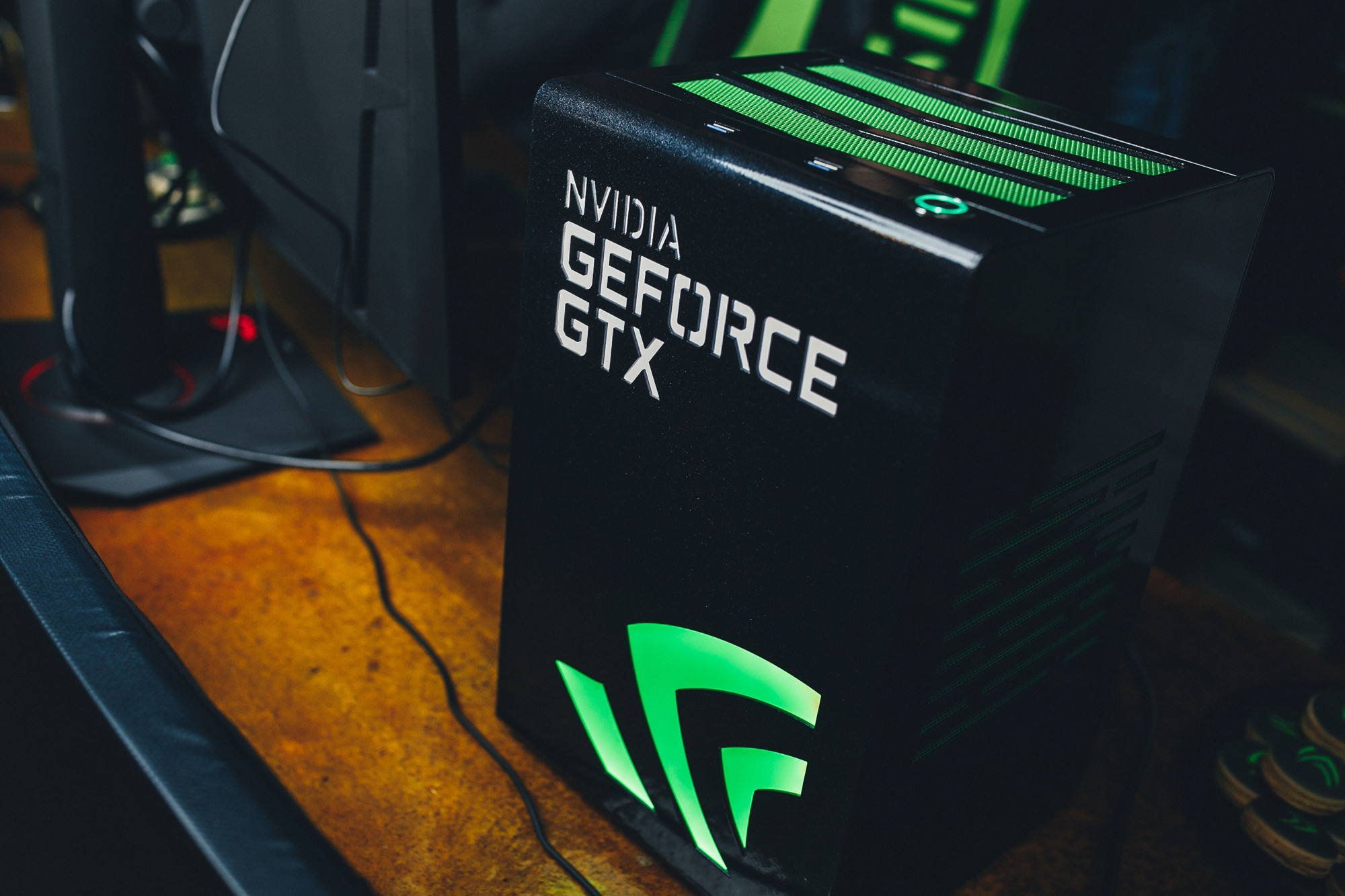 YOUTUBE. Feelmedia production