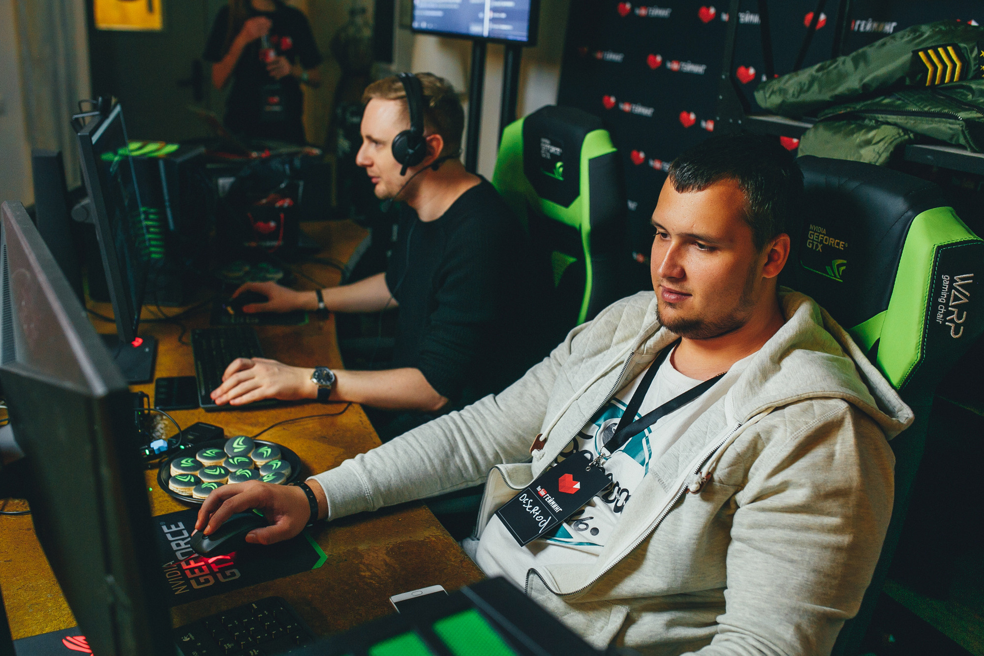 YOUTUBE. Feelmedia production