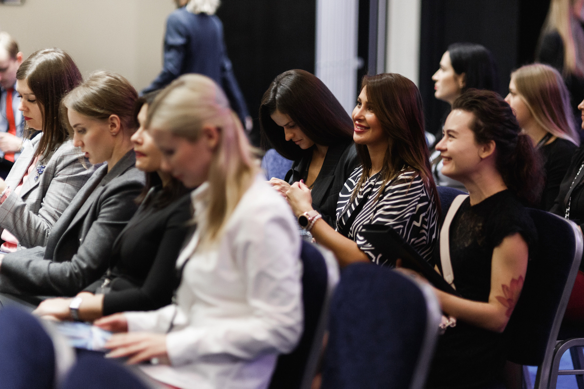 MERCEDES-BENZ FINANCE. Feelmedia production