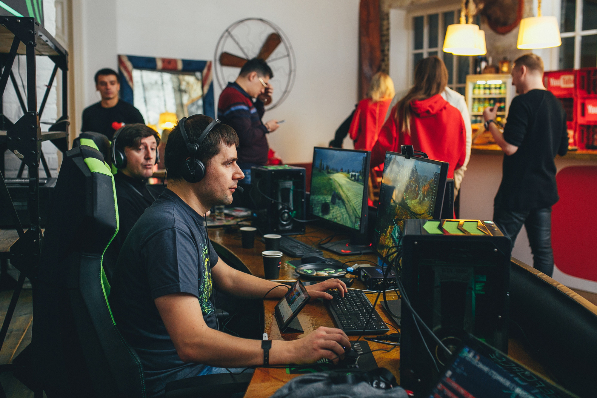 YOUTUBE. Feelmedia production