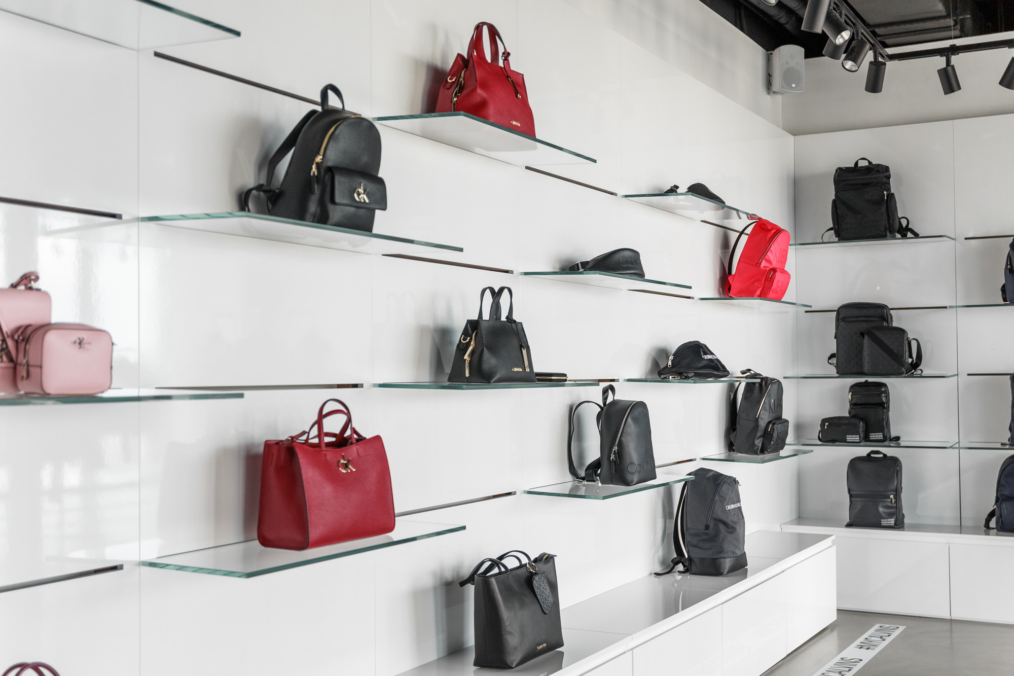 CALVIN KLEIN. Feelmedia production