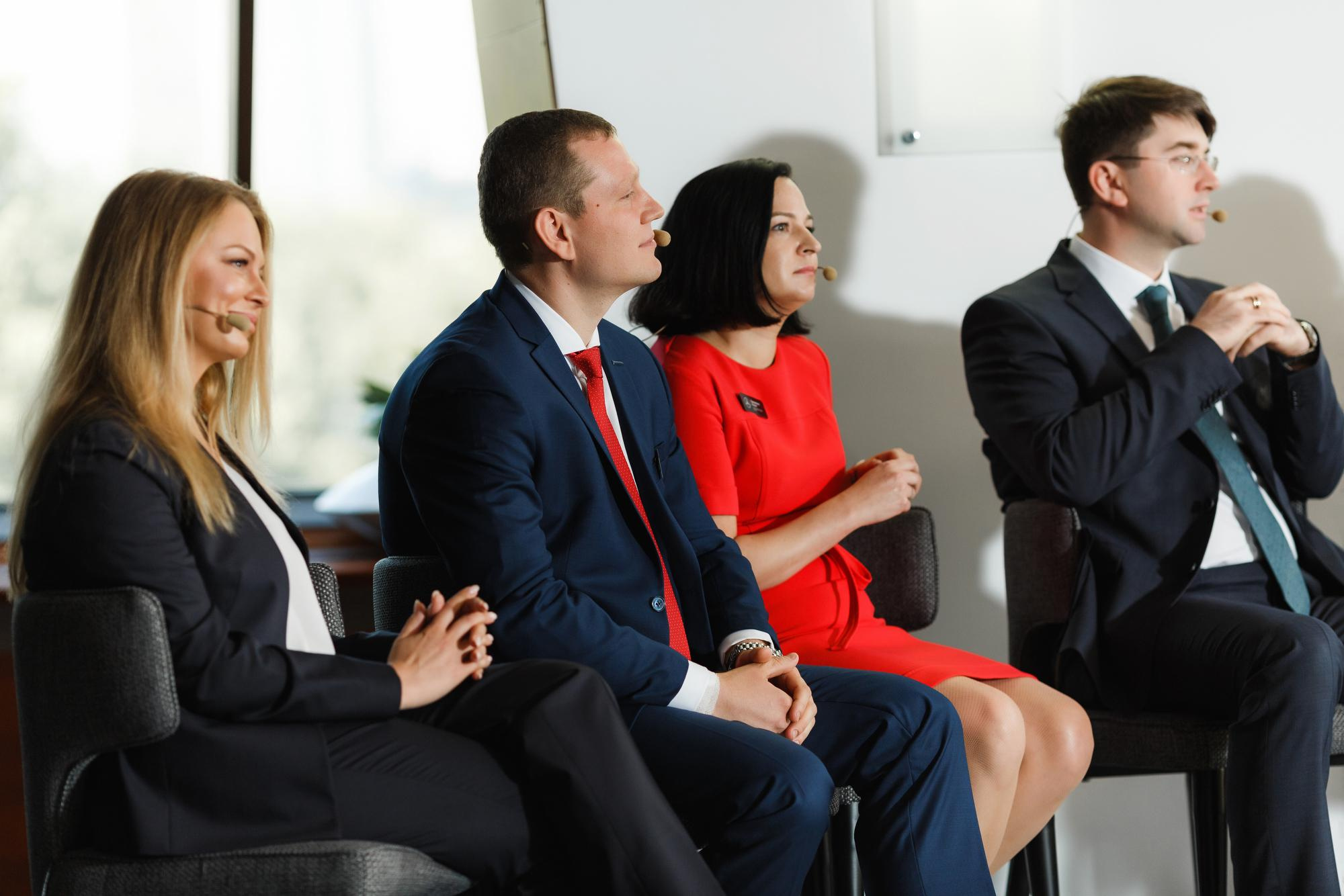 MERCEDES-BENZ FINANCE. Feelmedia production