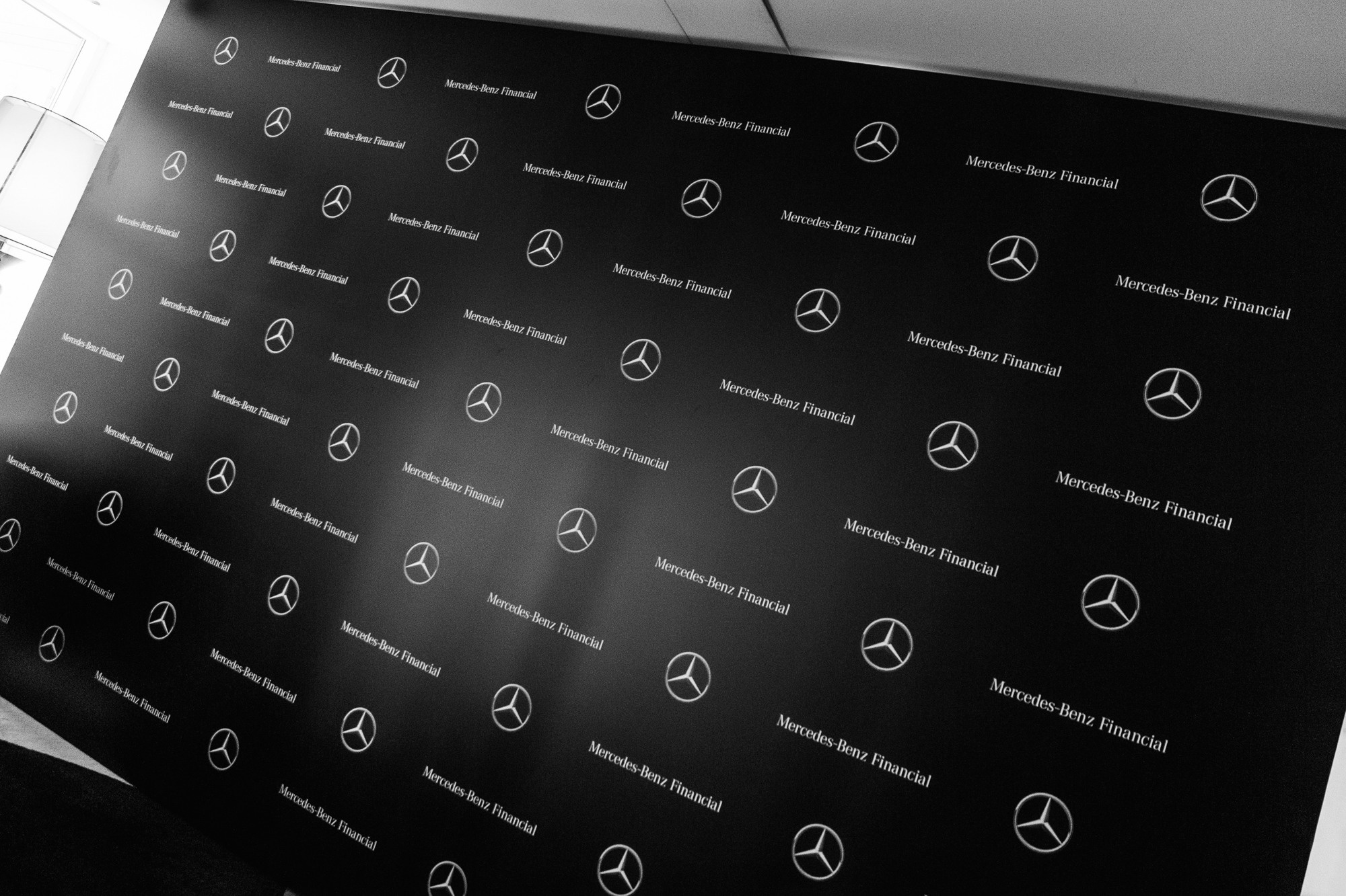 MERCEDES-BENZ FINANCE. Feelmedia production