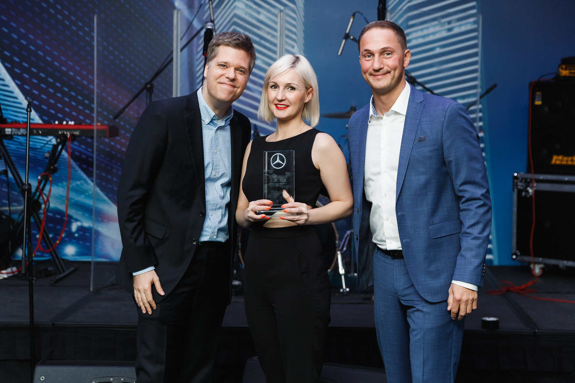 MERCEDES-BENZ FINANCE. Feelmedia production