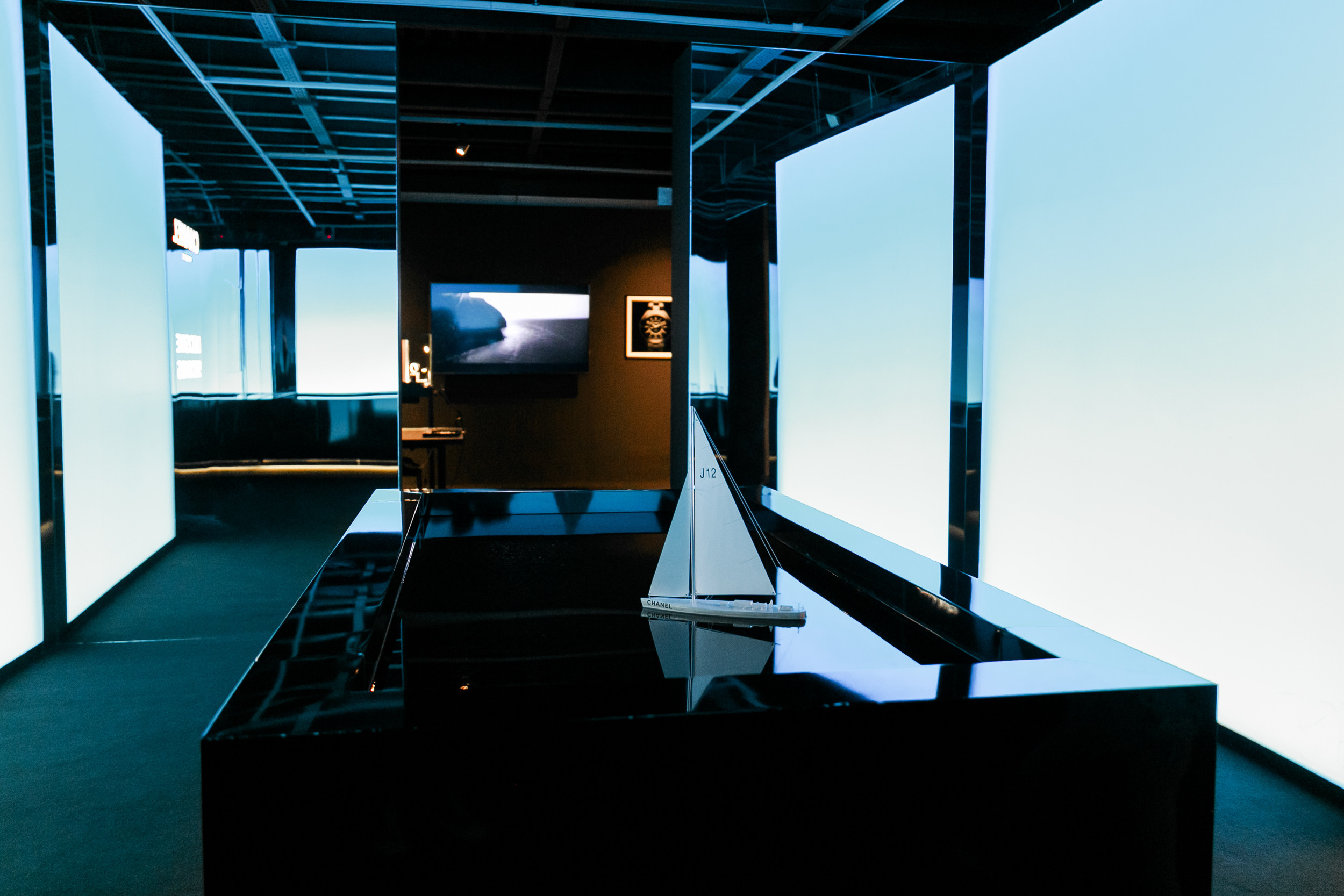 Chanel j12. Feelmedia production