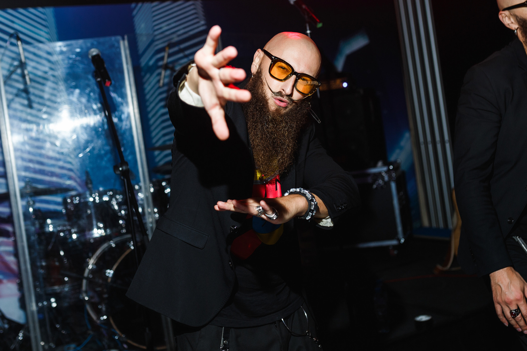 MERCEDES-BENZ FINANCE. Feelmedia production