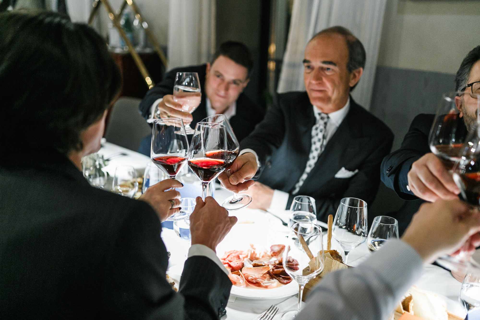 Henderson. Feelmedia production