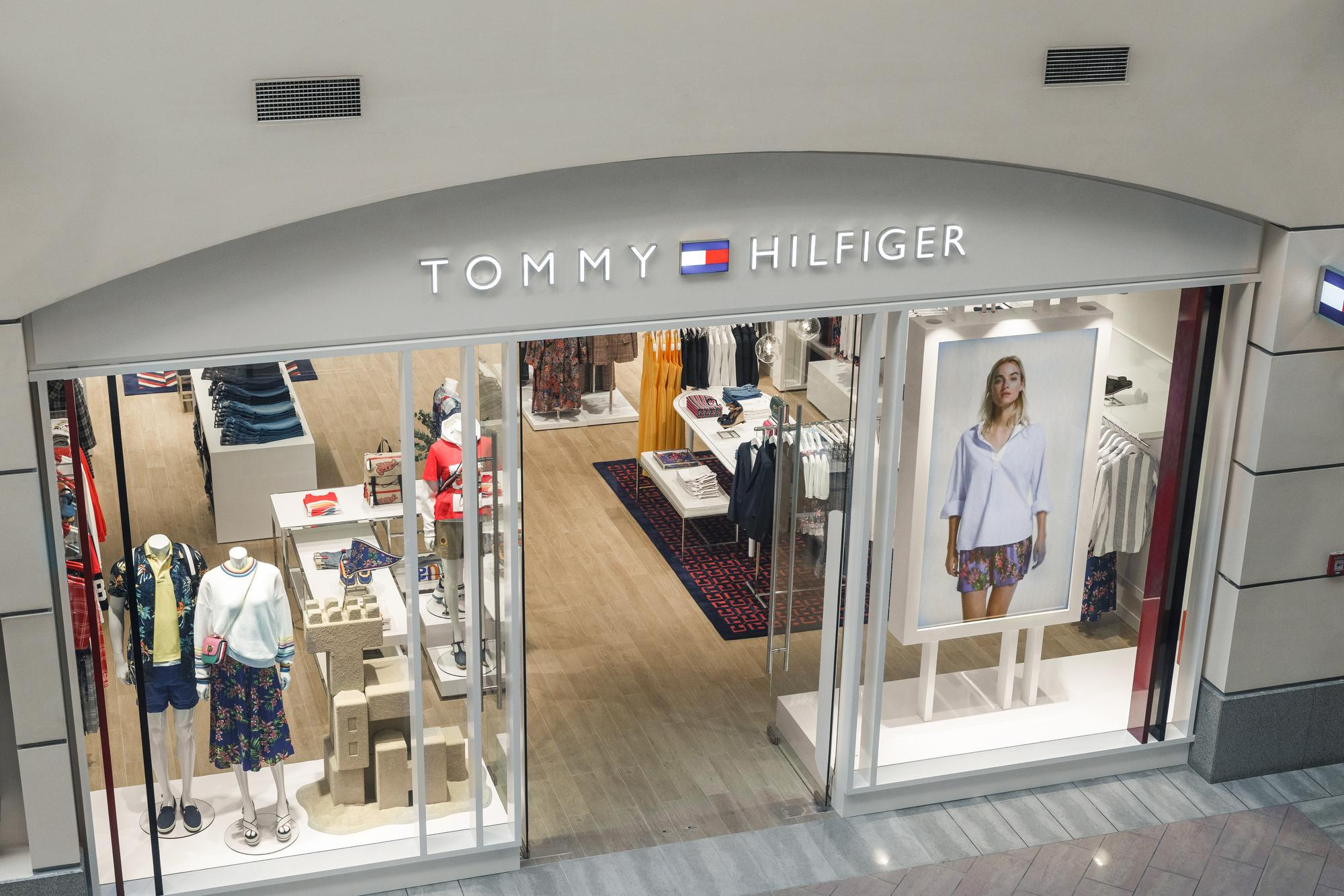 Tommy Hilfiger Atrium. Feelmedia production