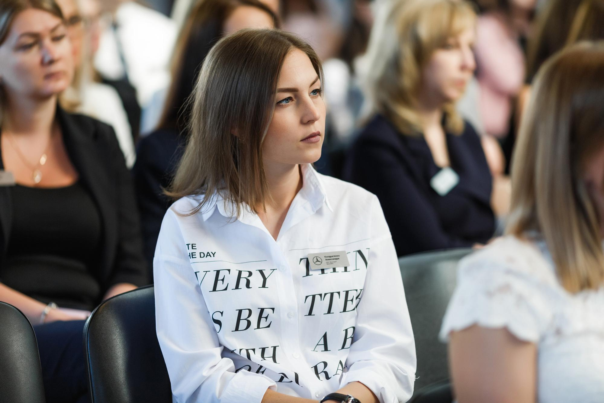 MERCEDES-BENZ FINANCE. Feelmedia production