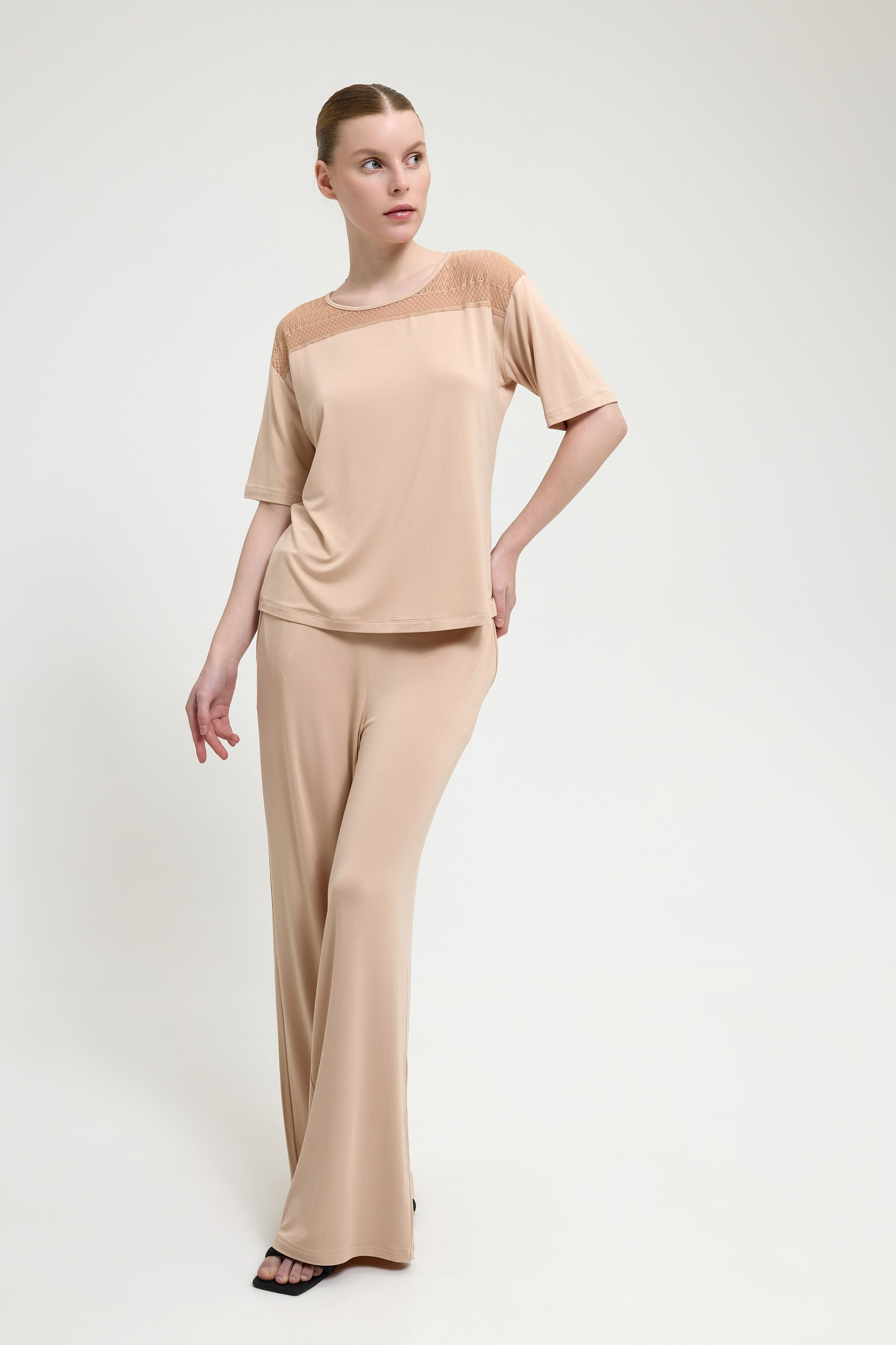 Белье каталог. Фотограф в Ростове-на-Дону Мария Аверина