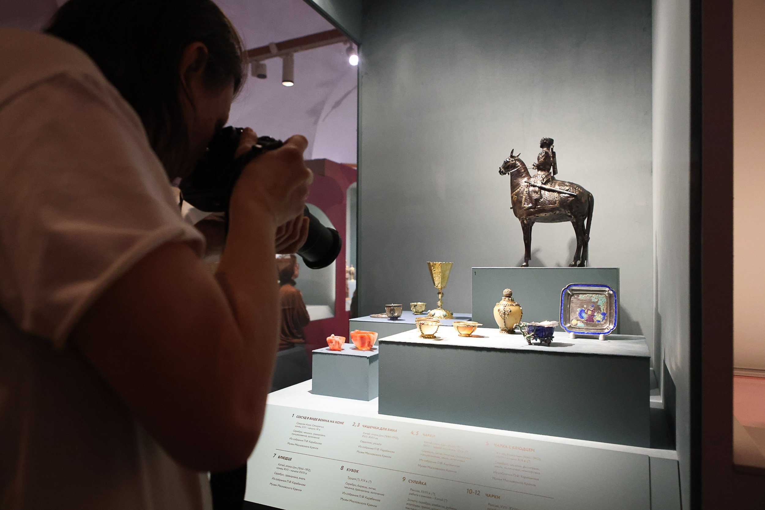 Кремль. Любители родной истории. Репортажный, архитектурный, театральный и файн-арт фотограф Лена Мельникова в Москве