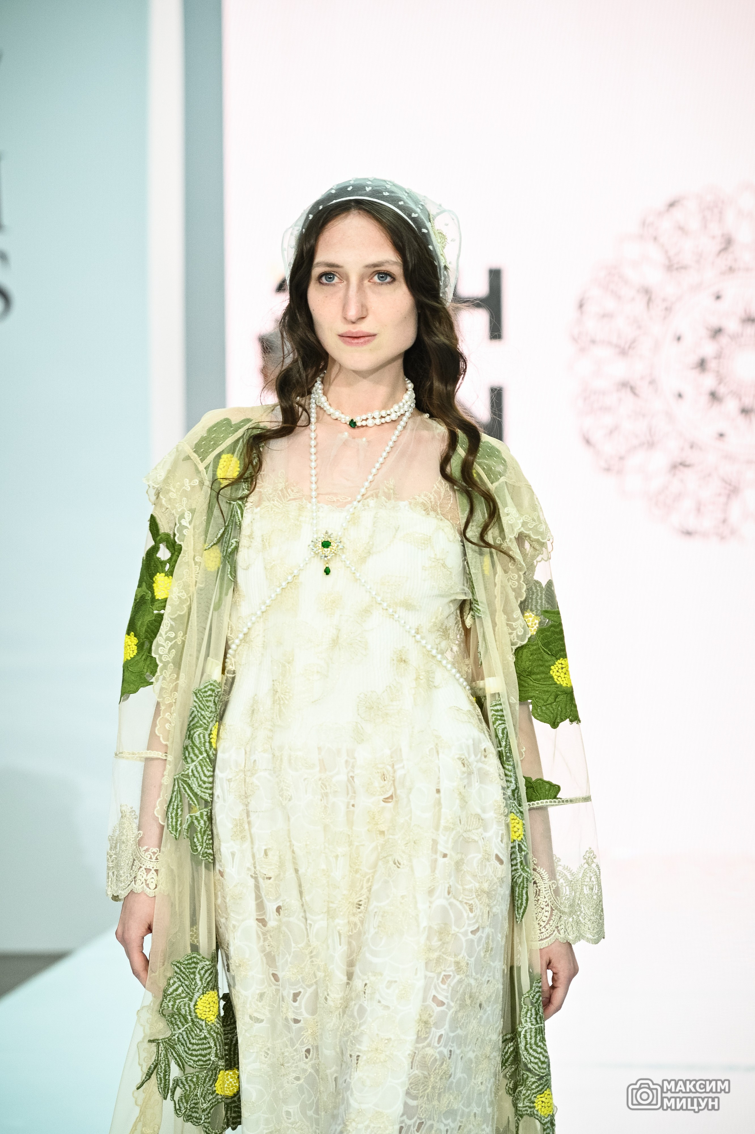 Модные показы. Фотограф Максим Мицун. Портрет, свадьба, репортаж, каталог