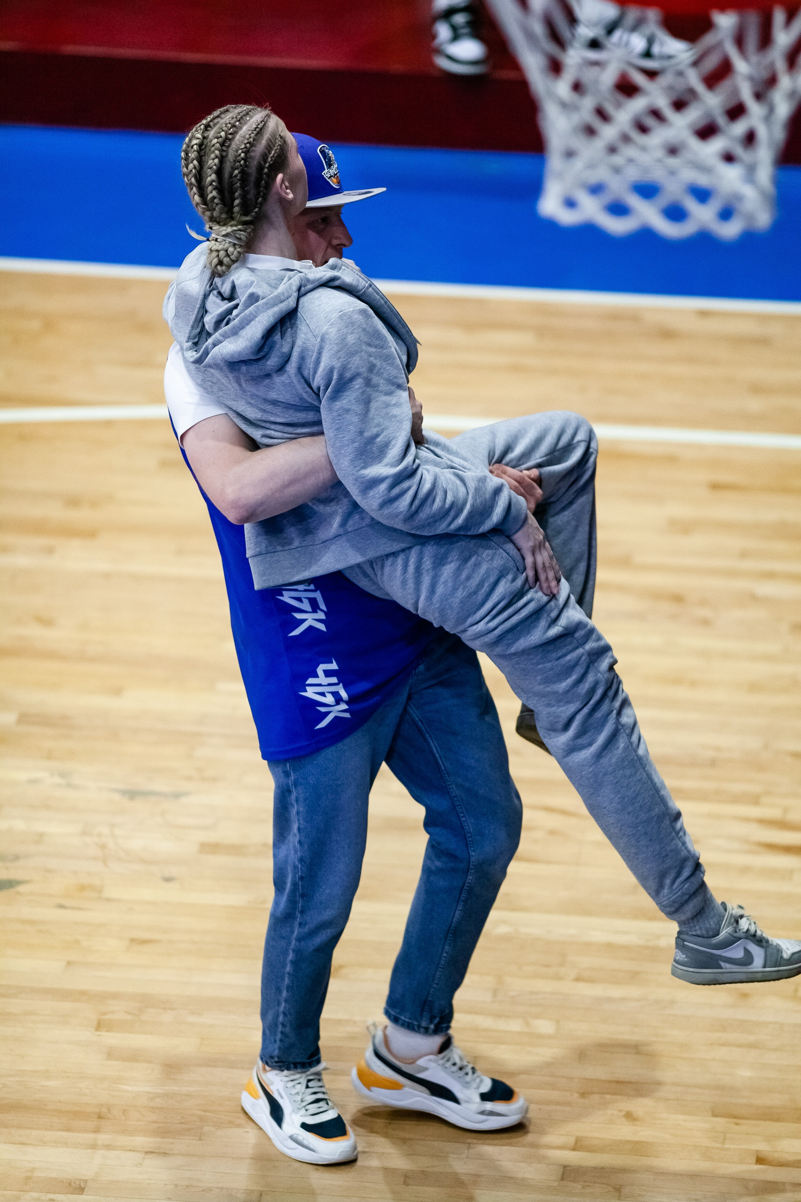 Славянка — Юность. Фотография