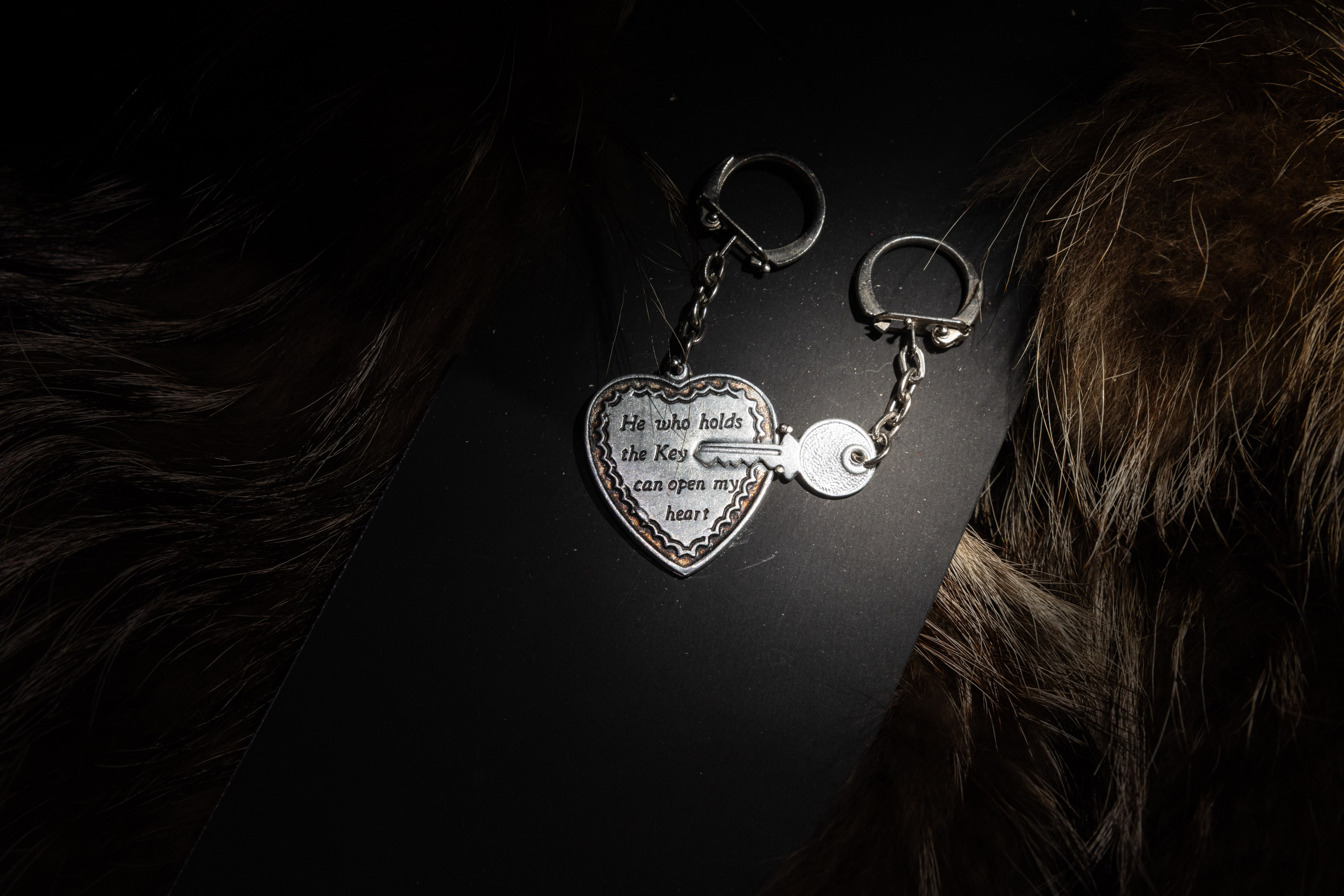 Выставка-байопик «Виктор Цой. Легенда» (10 октября 2025). Репортажный фотограф Алексей Пирязев