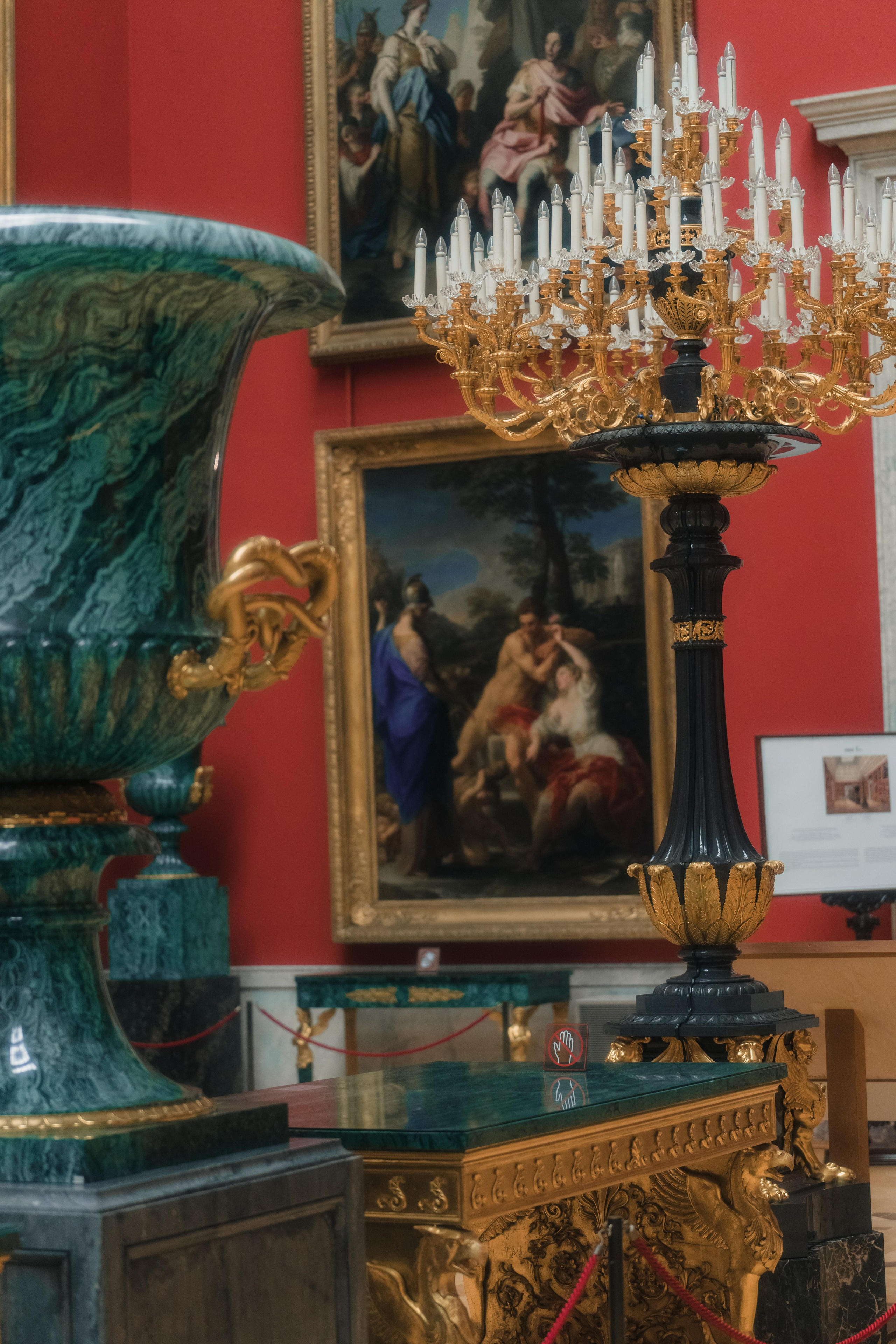 Фотосессия в Эрмитаже упрекрасно передаст Ваш стиль свадьбы!