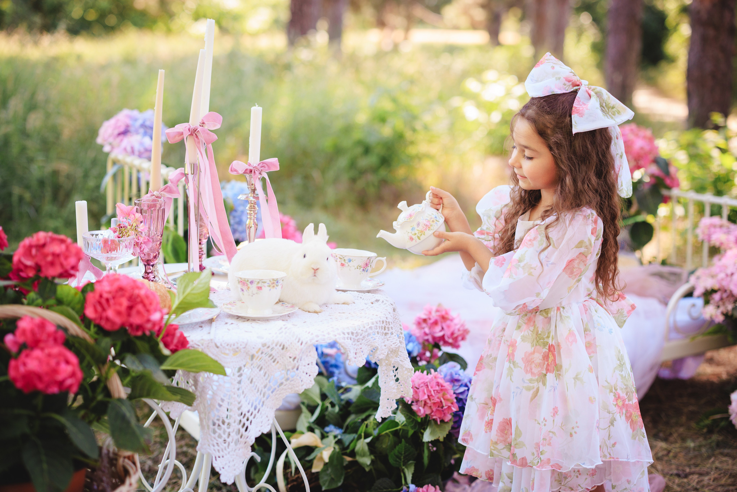 Цветочная кровать с кроликами. Семейный и детский фотограф в Краснодаре Анна Трашкова