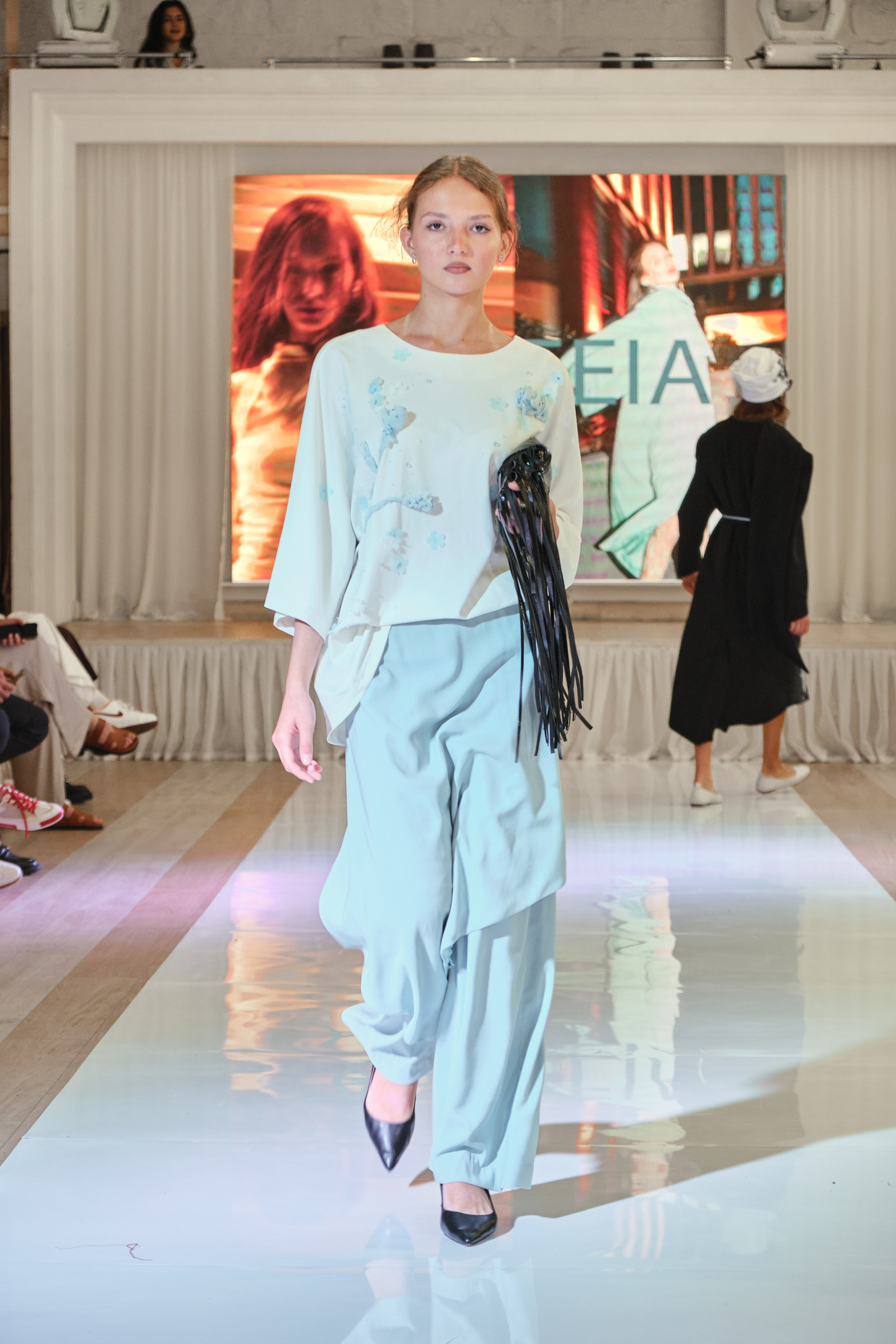 Показ Косыгина. Фэшн фотограф Арина Эльюс в Новосибирске