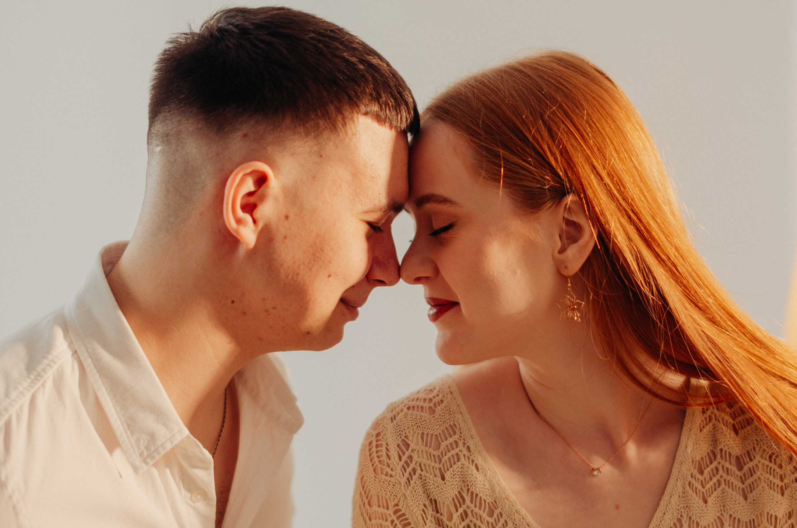 Love Story в фотостудии в стиле бохо. Денисова Аля — фотограф для парных съемок и индивидуальных историй в Барнауле