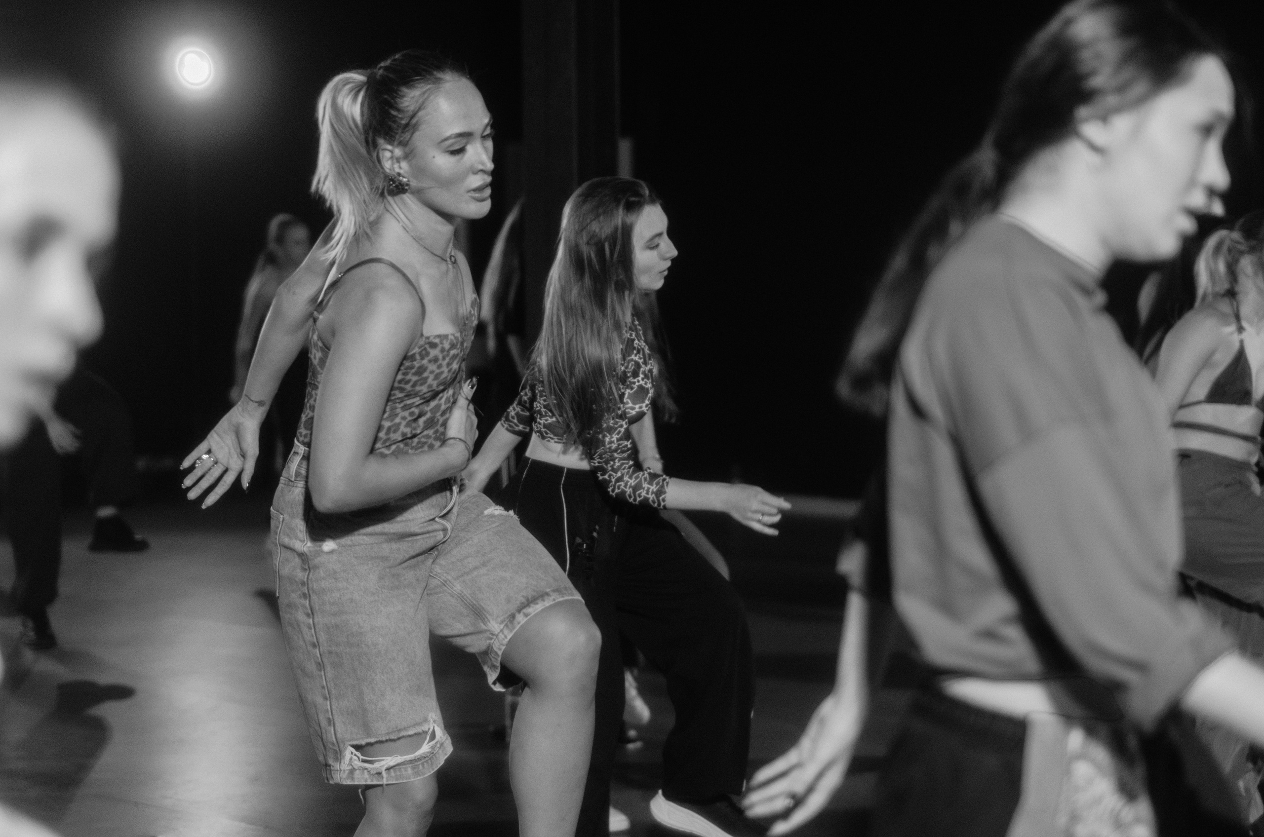 Мастер-классы по High Heels/Girly hip-hop от Оксаны ATTA. Денисова Аля — фотограф для парных съемок и индивидуальных историй в Барнауле