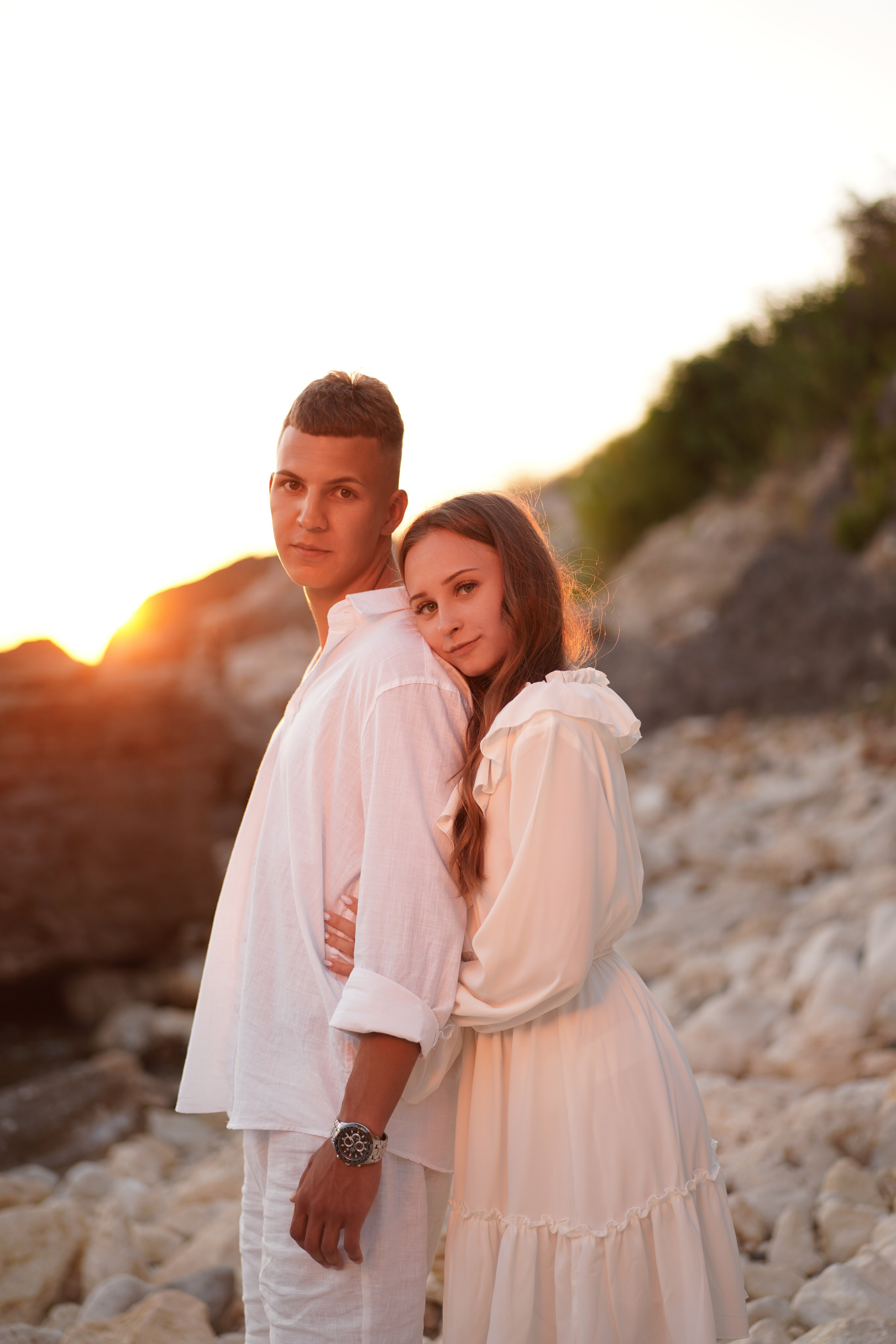Матвей и Софья на фотосессии дикого пляжа Грот Дианы в Крыму. Свадебный фотограф в Ростове-на-Дону. Таинство Крещения и Венчания, семейные фотосессии. Алёна Чёботова
