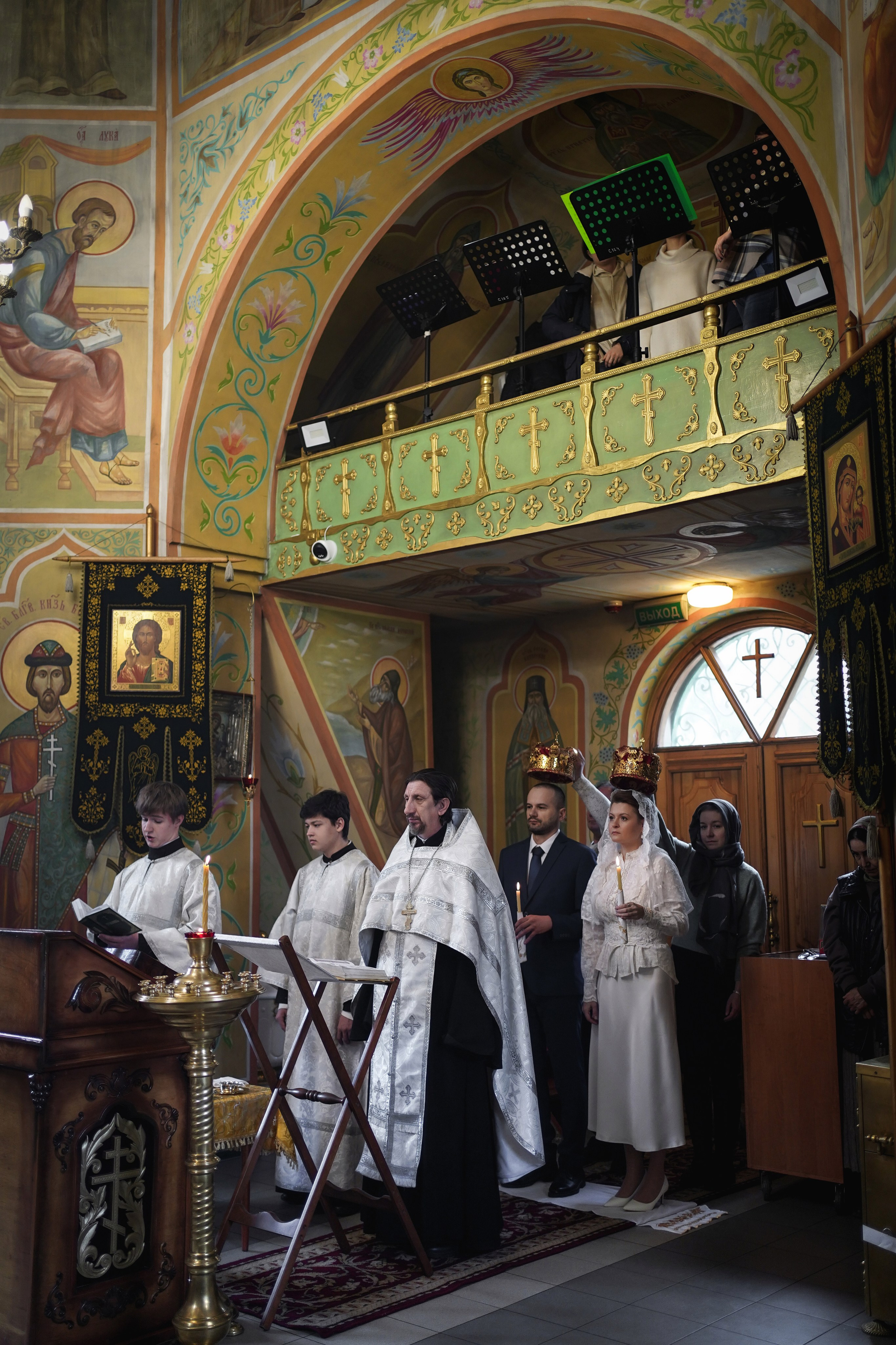 Венчание в Троицком храме. Свадебный фотограф в Ростове-на-Дону. Таинство Крещения и Венчания, семейные фотосессии. Алёна Чёботова