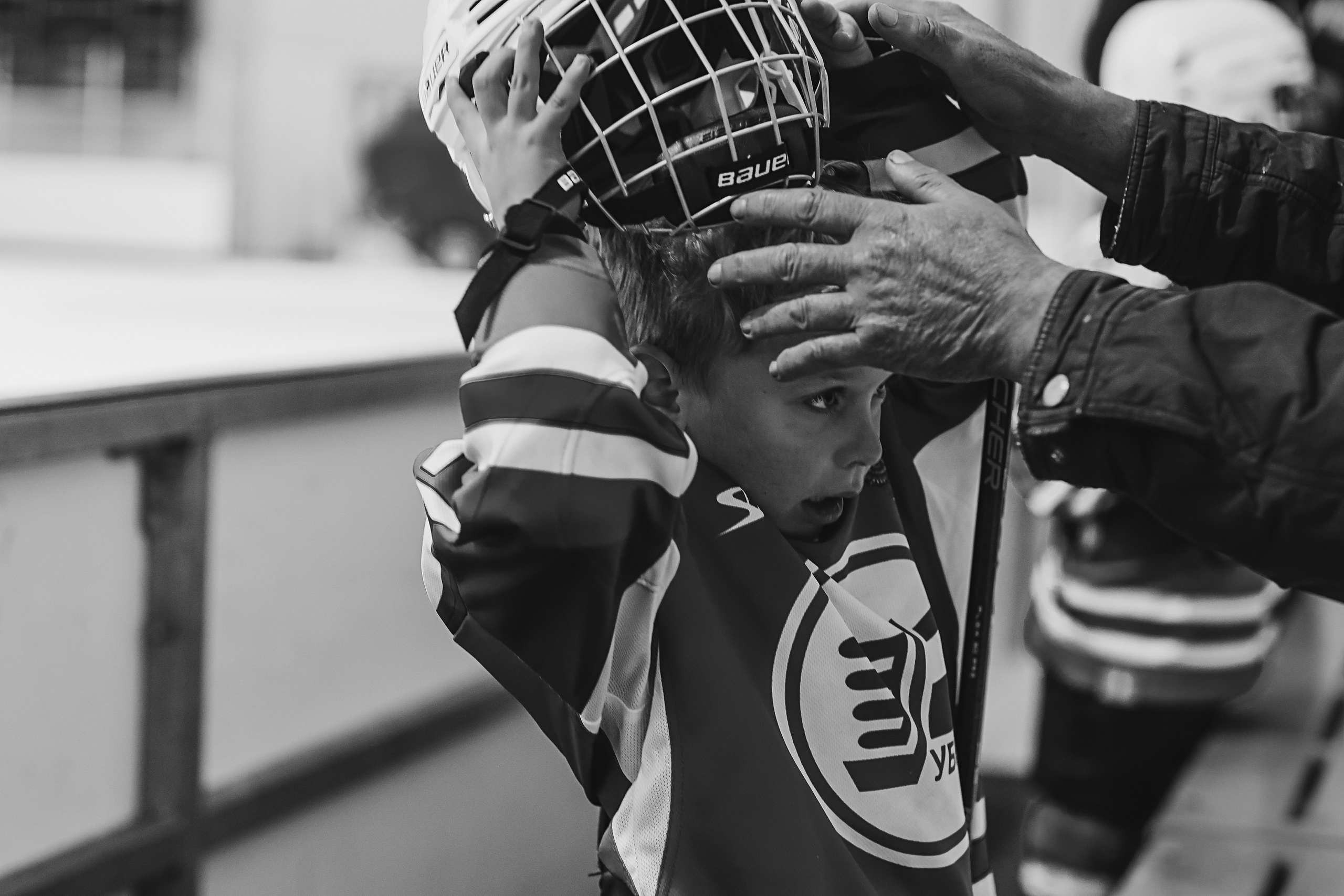 Хоккей тренировка. Семейный фотограф Тюмень, фотограф на роды Салмина Мария