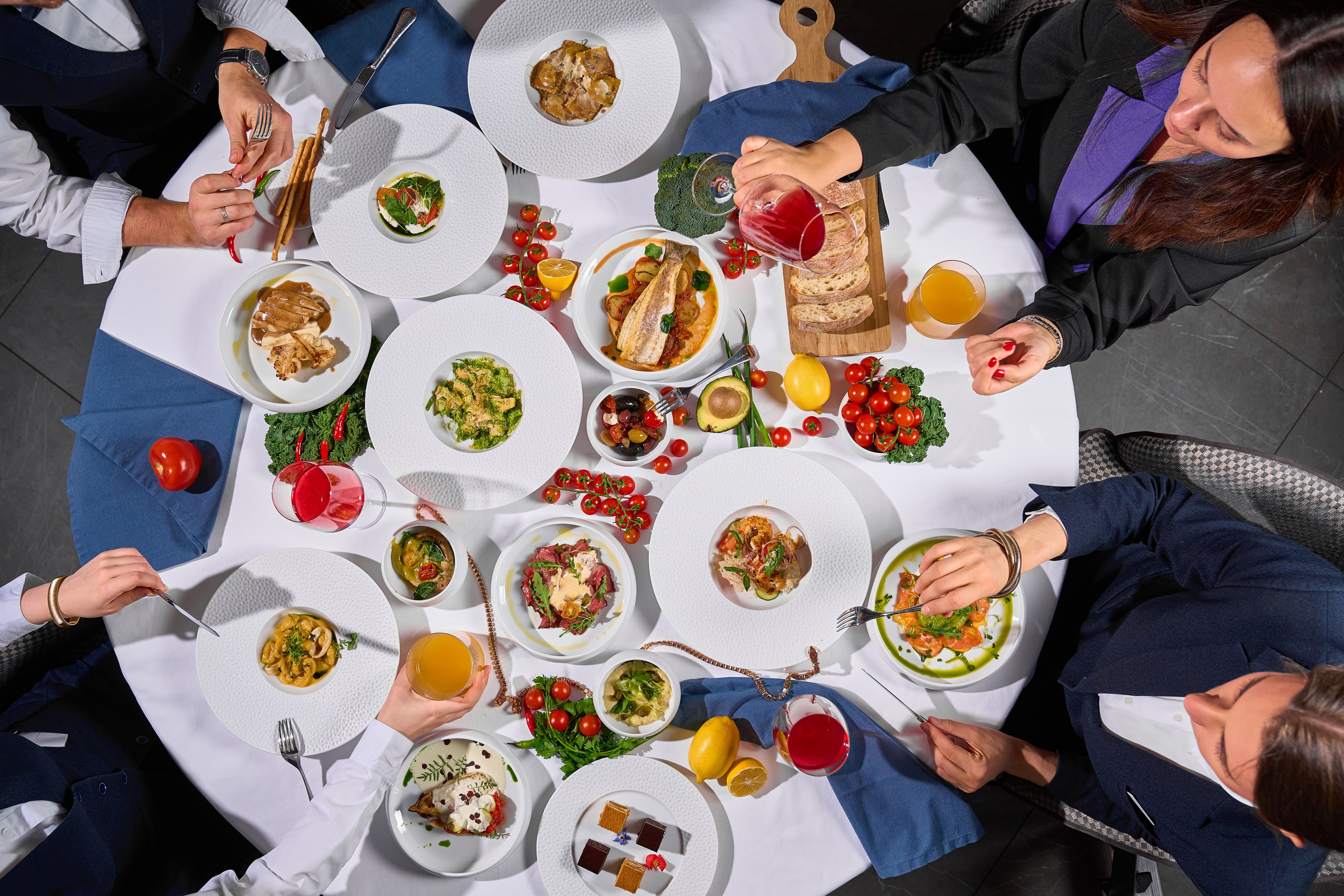 COSMOS ITALY — СЪЕМКА МЕНЮ