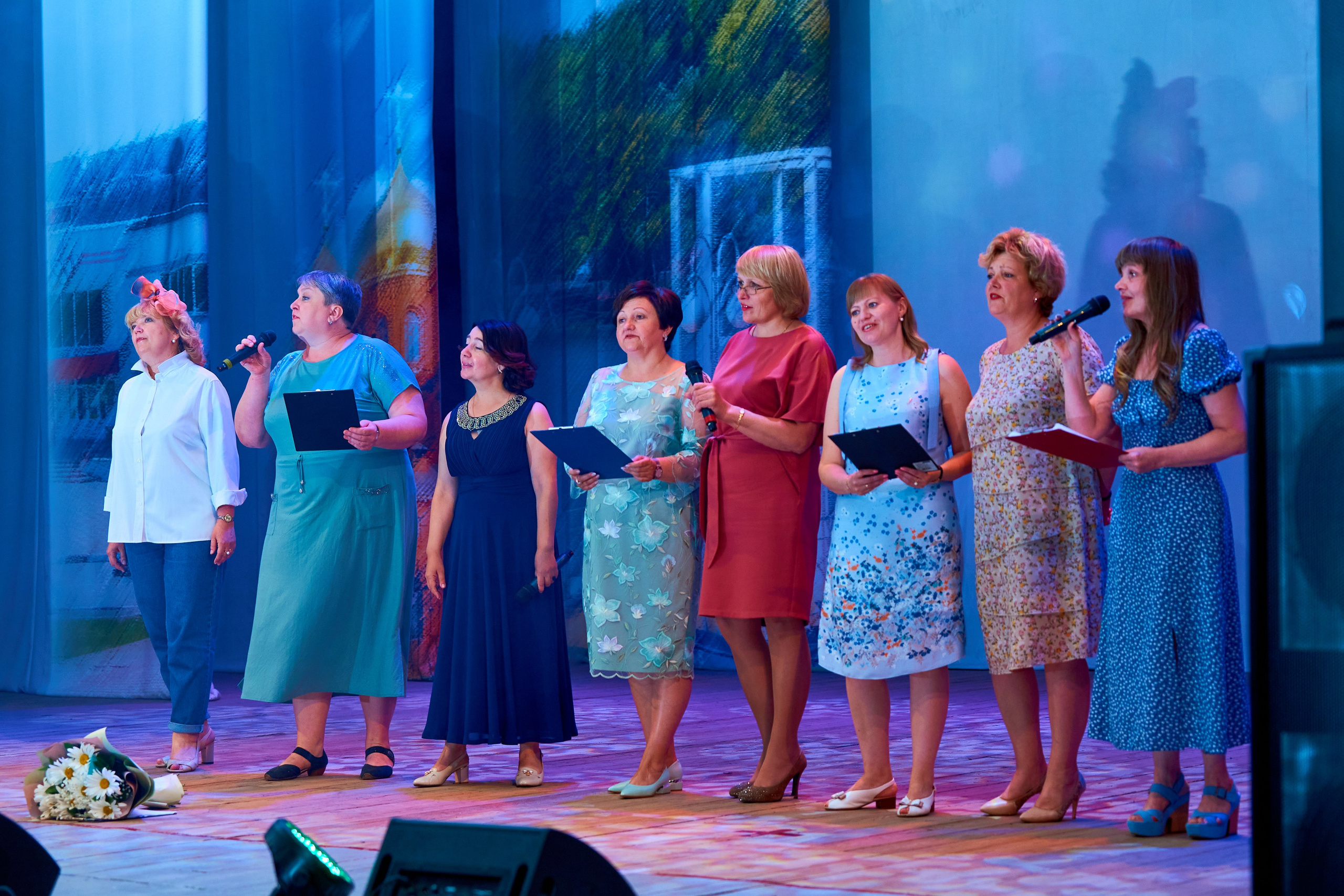 Вручение аттестатов 2023. 11 класс. Childrenfoto.ru