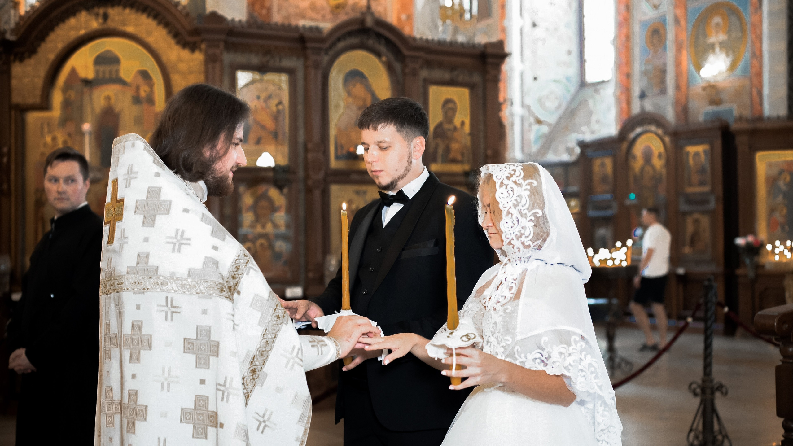 Венчание в соборе Александра Невского Нижний Новгород. Фотограф на крещение и венчание в Нижнем Новгороде.Свадебный Фотограф