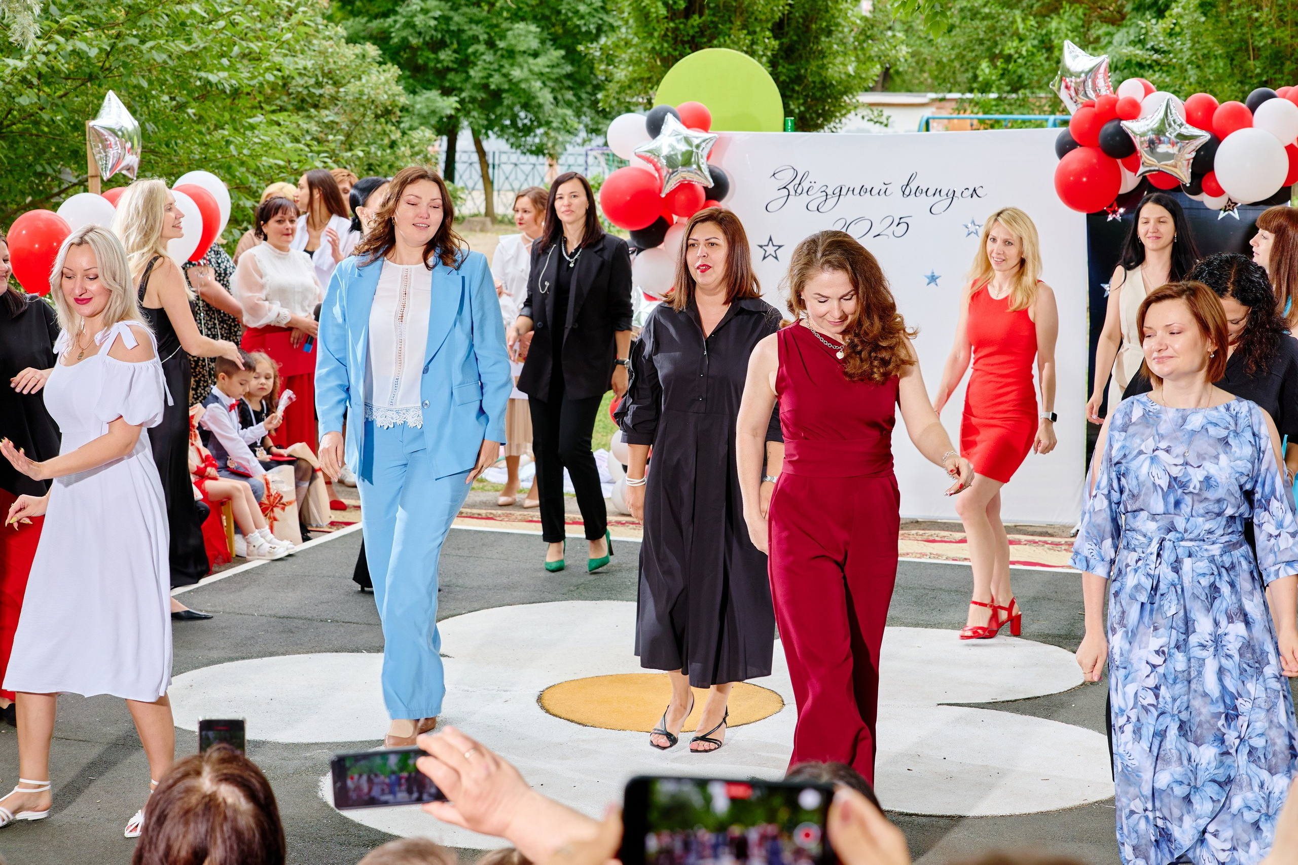 Выпускной 45 сад. Фотограф Выпускные альбомы Таганрог Сергей Коробченко