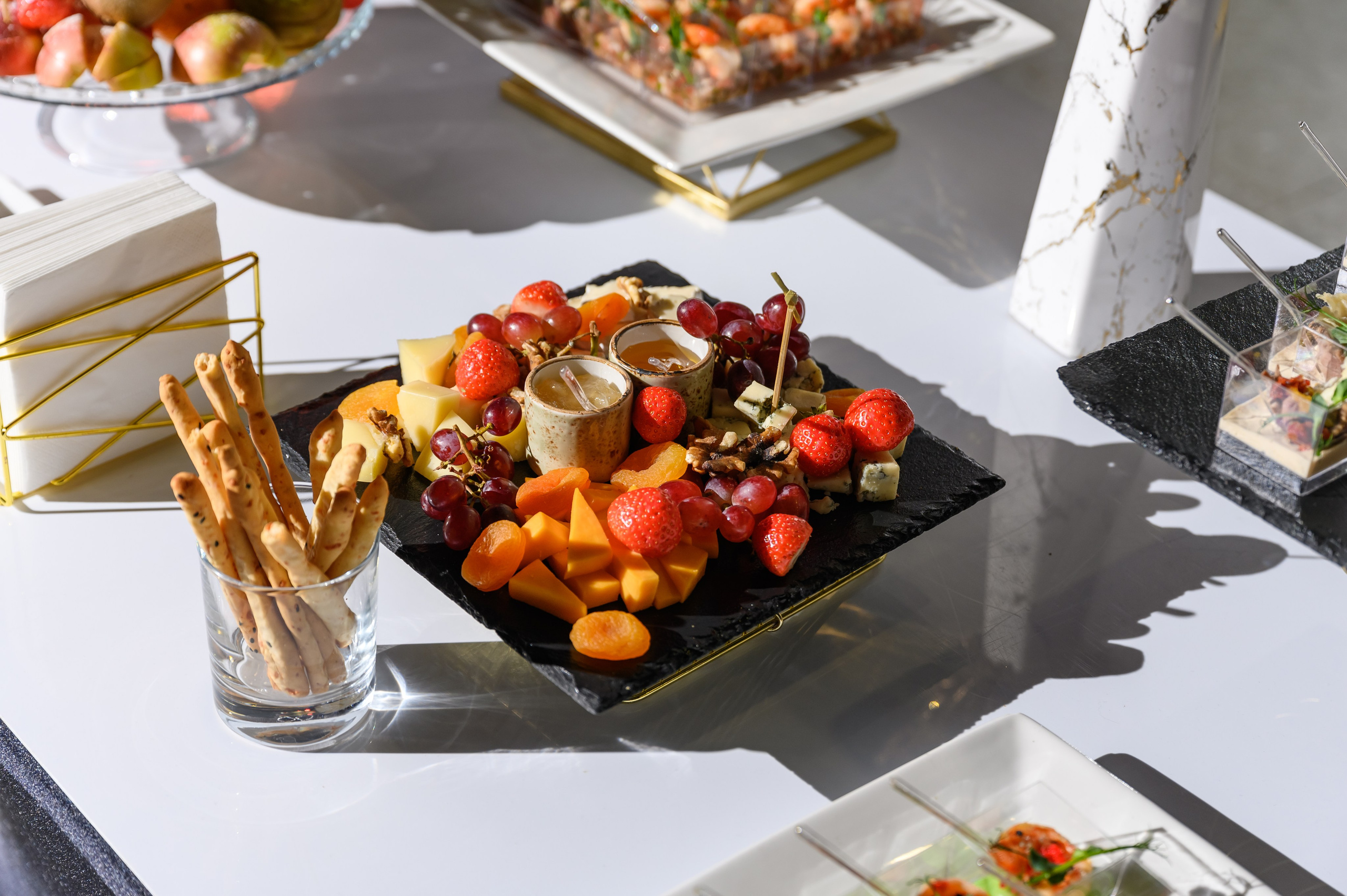 Автосалон Танк. Свадебный фотограф Москва Юрий Кульман