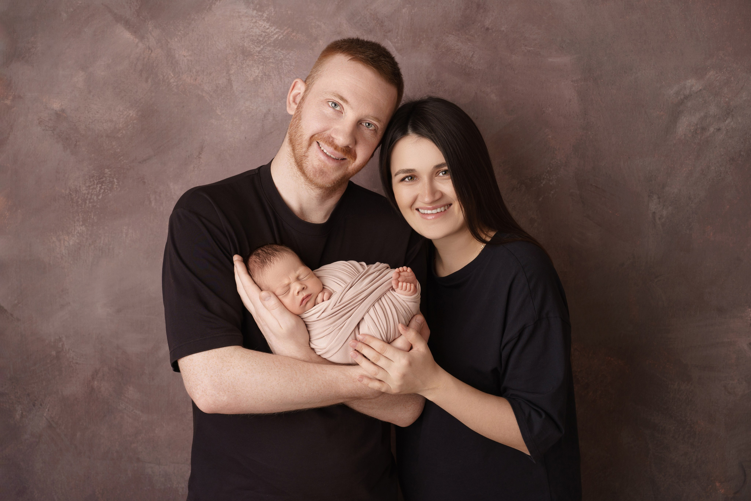 Семейные фотосессии с новорожденными | Трогательные кадры малышей и их близких в Москве и МО. Фотосессия новорожденных в Москве и Московской области | Профессиональный фотограф newborn — Татьяна Иванова