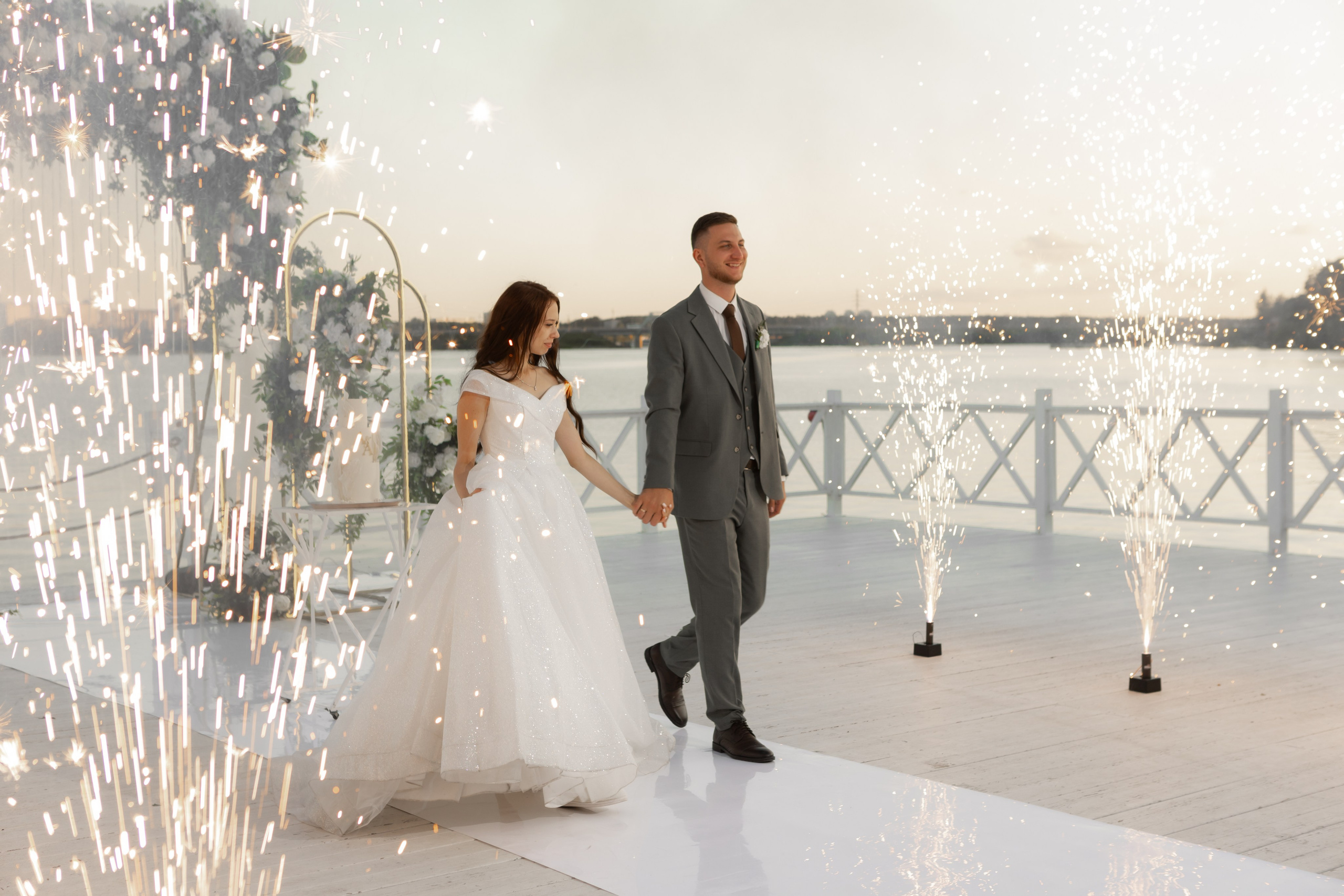 Саша и Алина. Главная