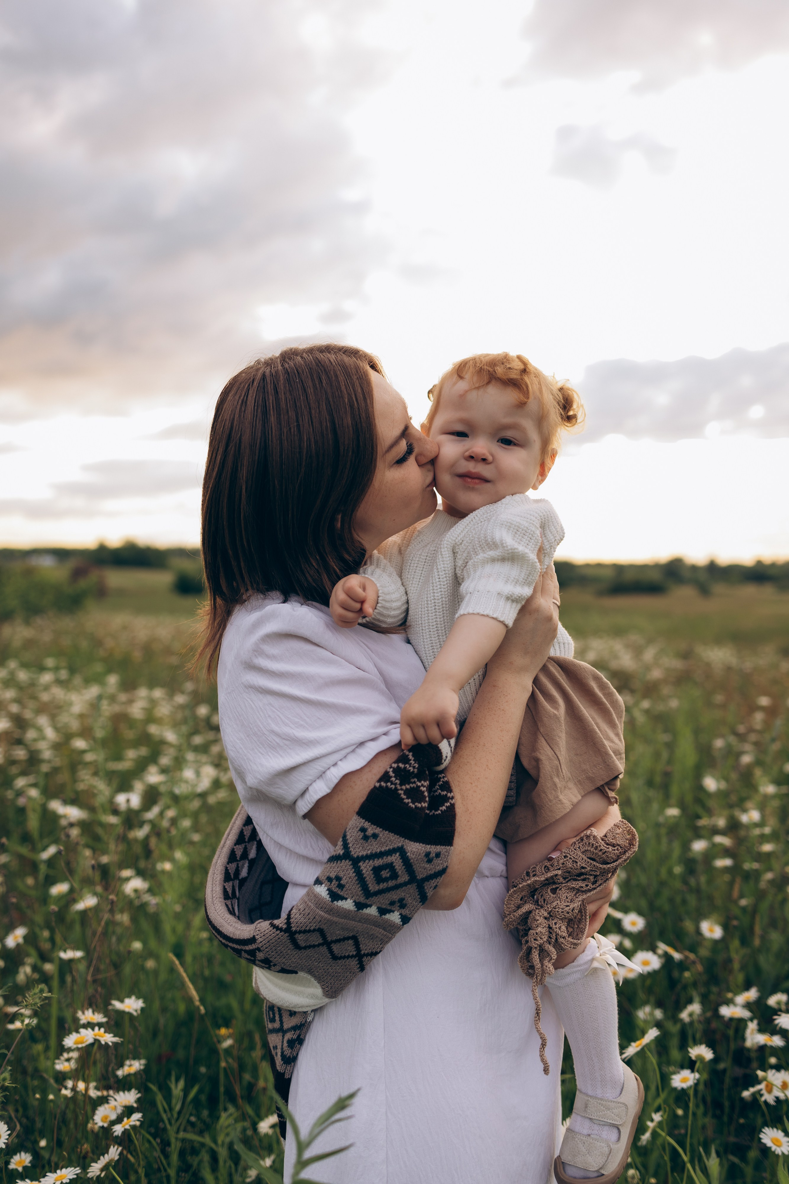 Мира и ромашки