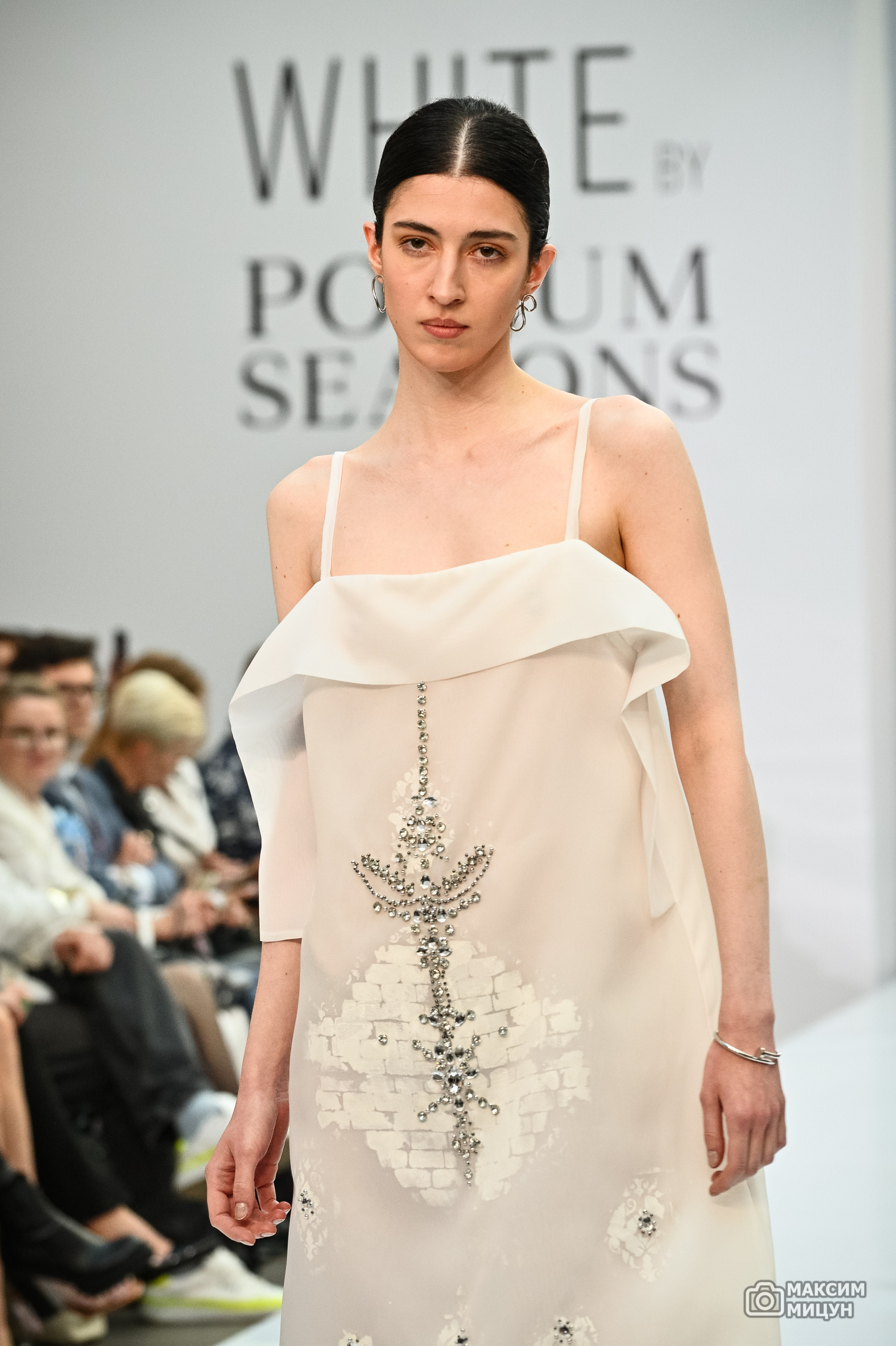 Модные показы. Фотограф Максим Мицун. Портрет, свадьба, репортаж, каталог