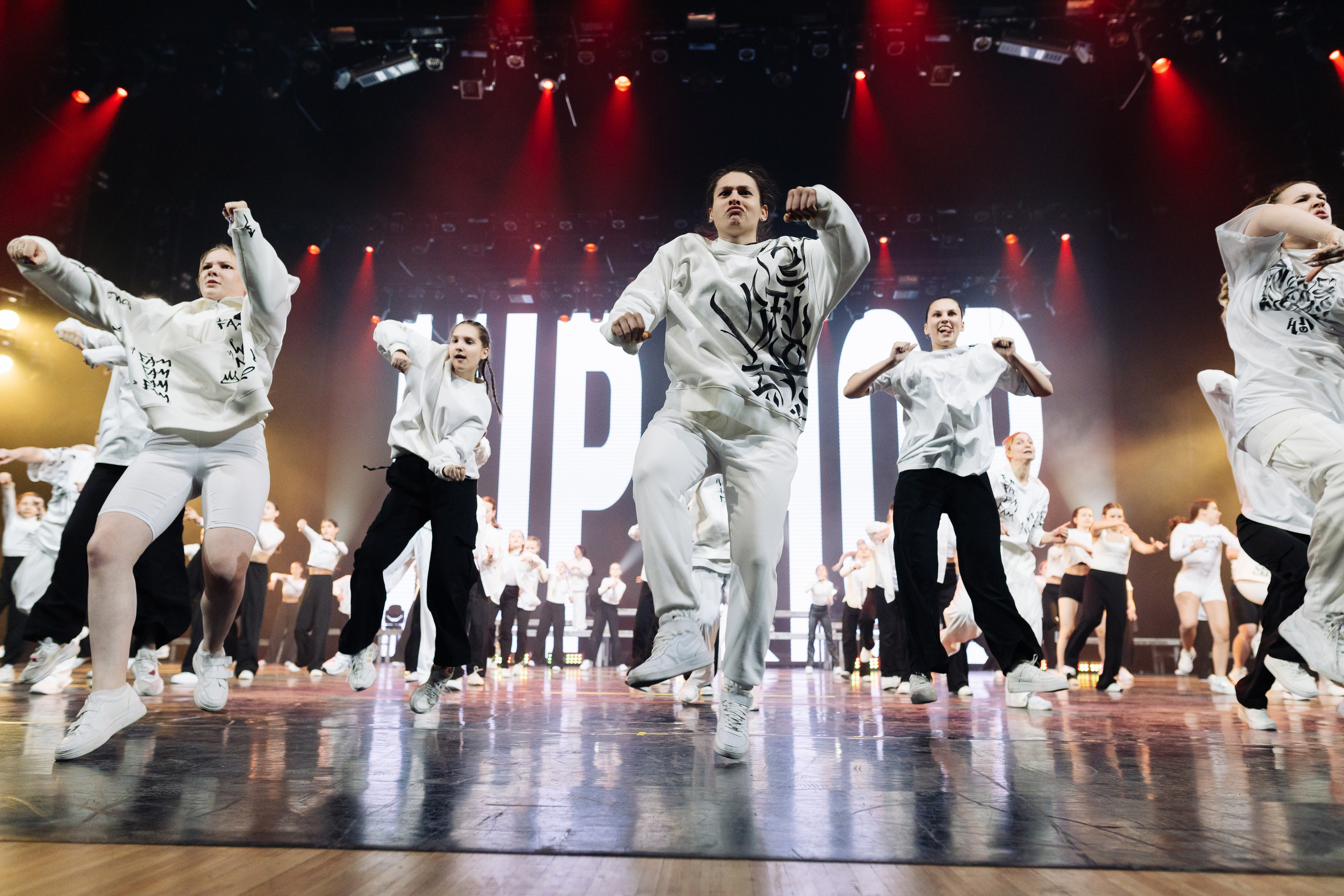 Harleen Joker's dance studio. Репортажный фотограф Красноярск Алекс Чампакхам