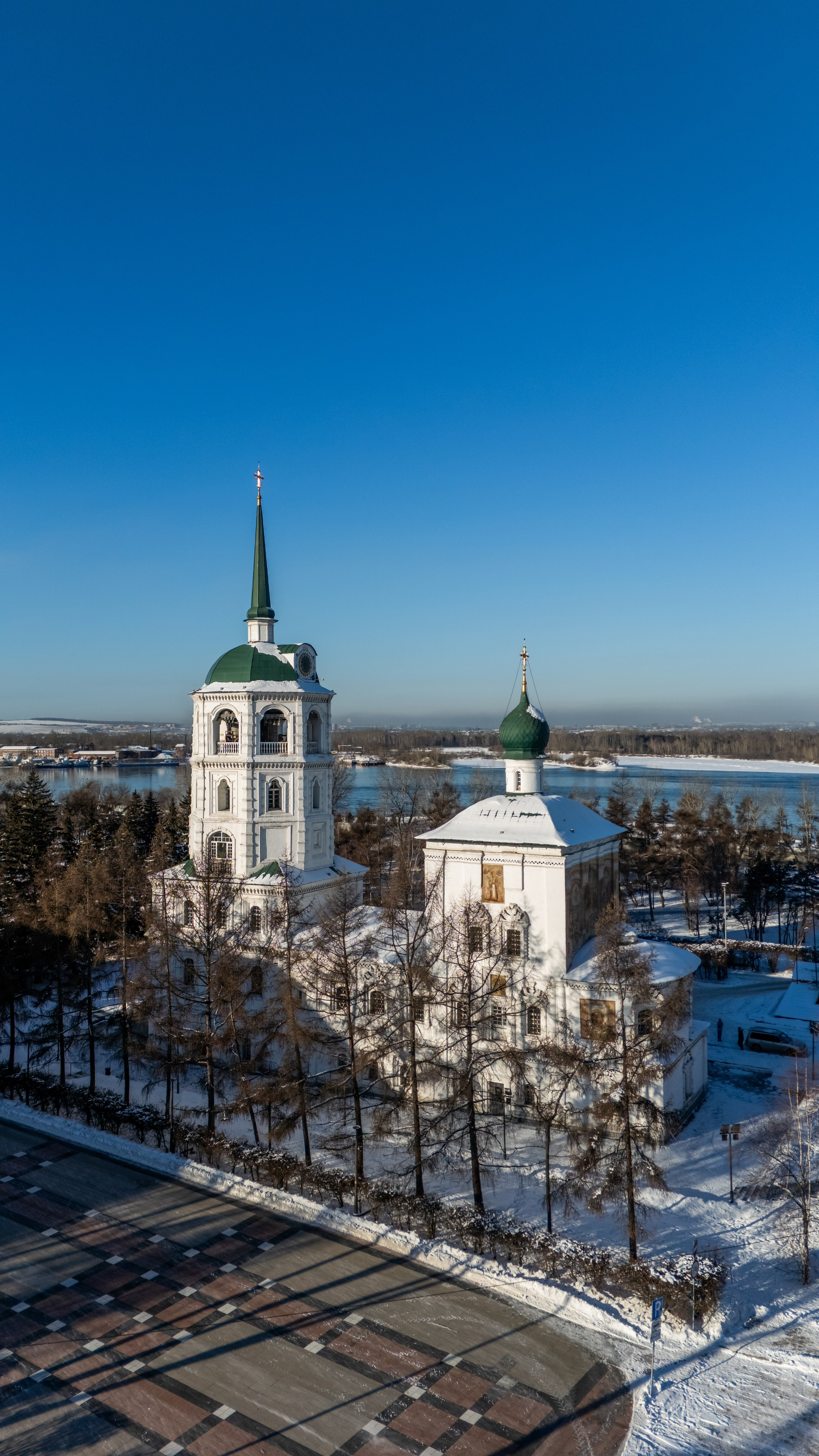 Архитектура города. Фотограф, видеограф и пилот дрона на Байкале