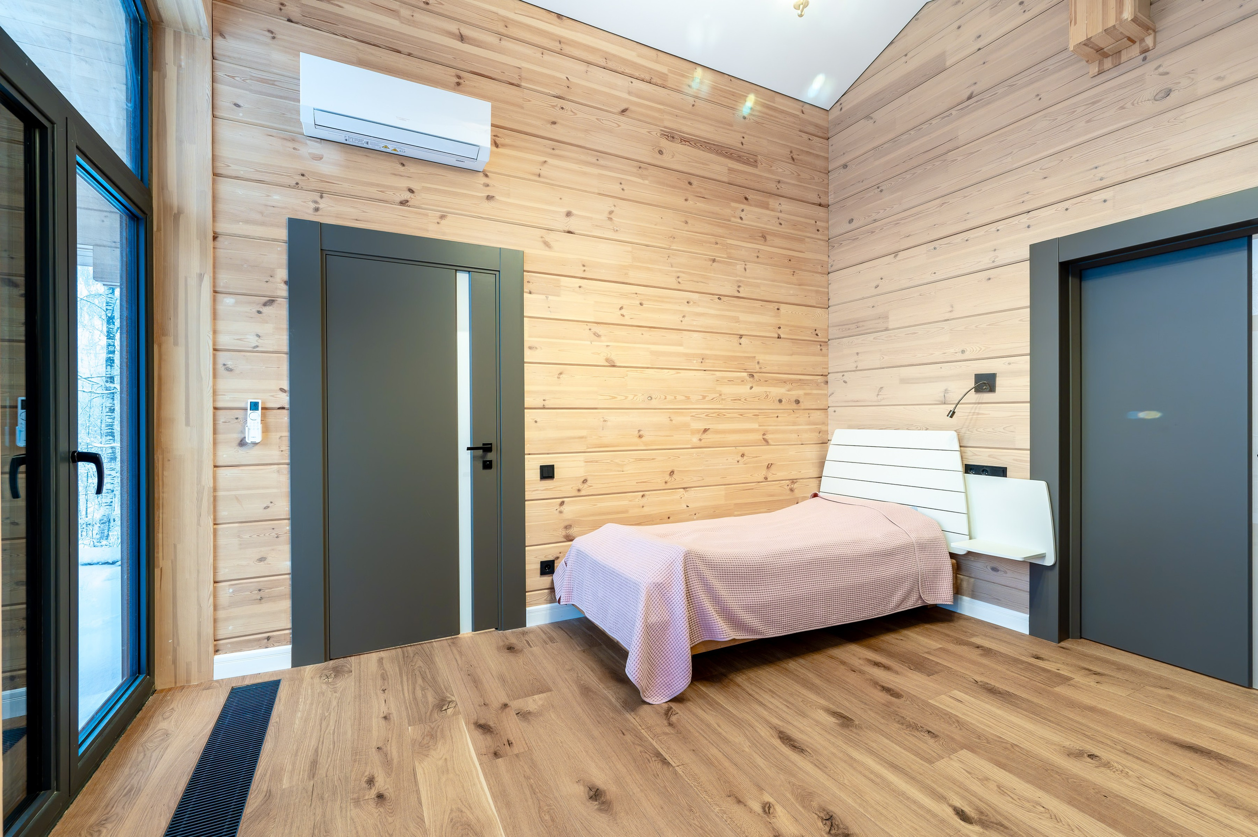 Дом на продажу. Интерьерный фотограф. Фото- видеосъемка недвижимости Санкт-Петербург