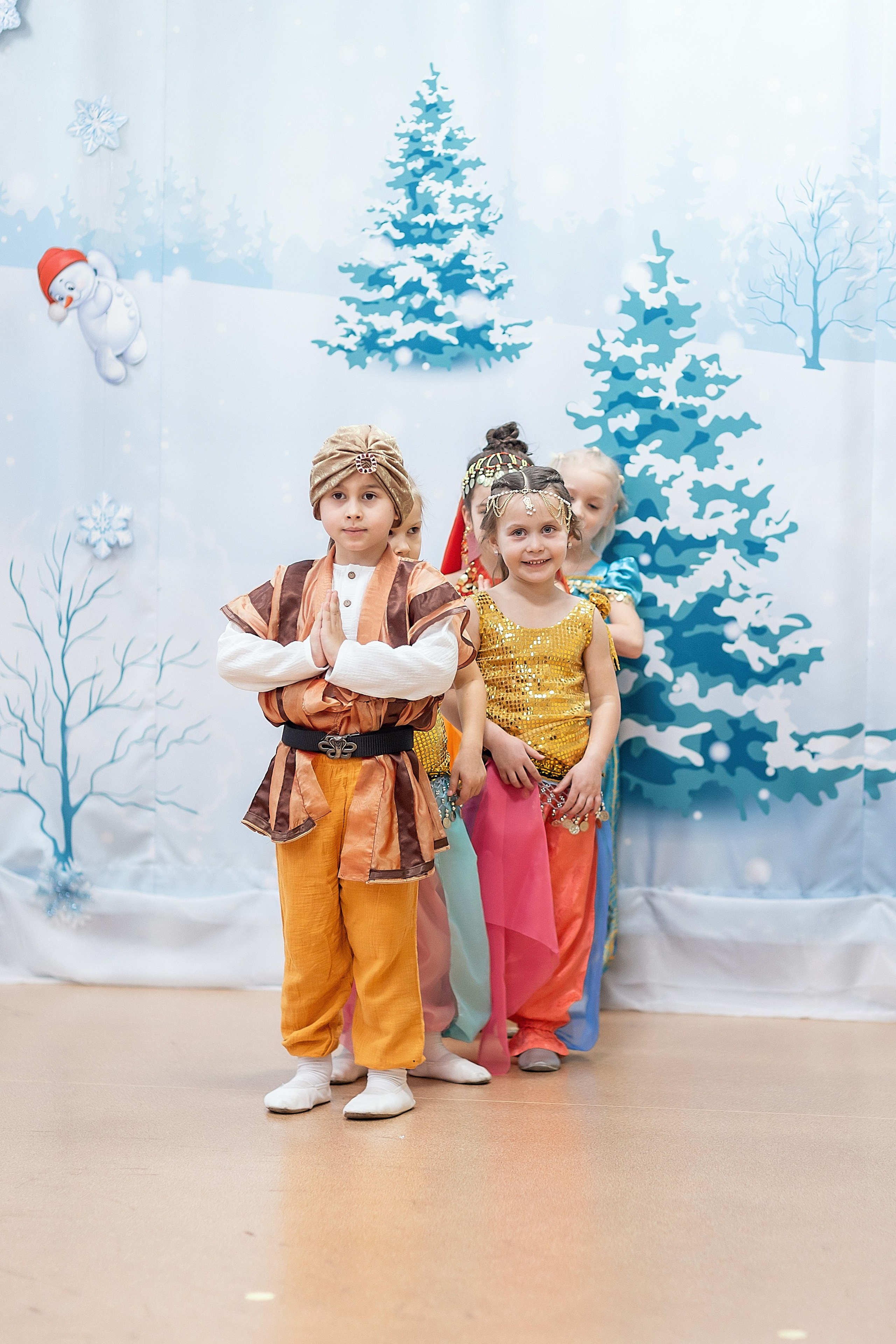 Утренник_"Веселый балаганчик» 2024. Семейный фотограф в Санкт-Петербурге