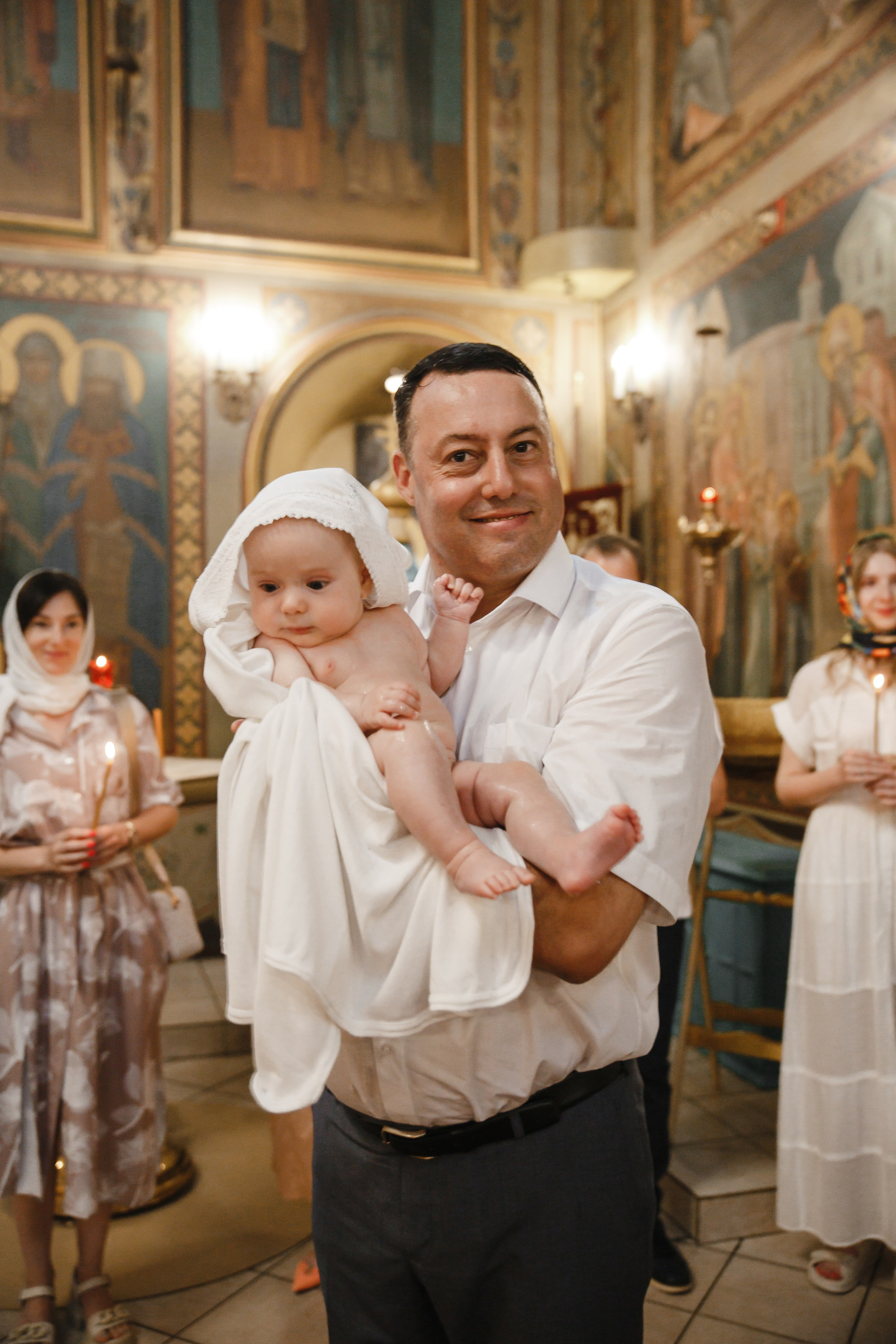 Крещение в Храме Григория Неокесарийского на Б. Полянке в Москве. Фотограф на Крещение Москва